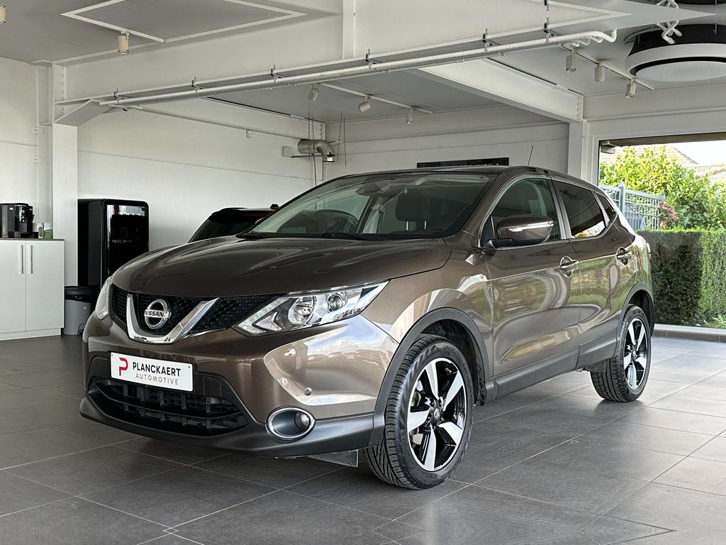 Nissan Qashqai 1.5 dCi 2WD *Camera /18'' alu/pano dak/Navi/pdc* Garage Planckaert