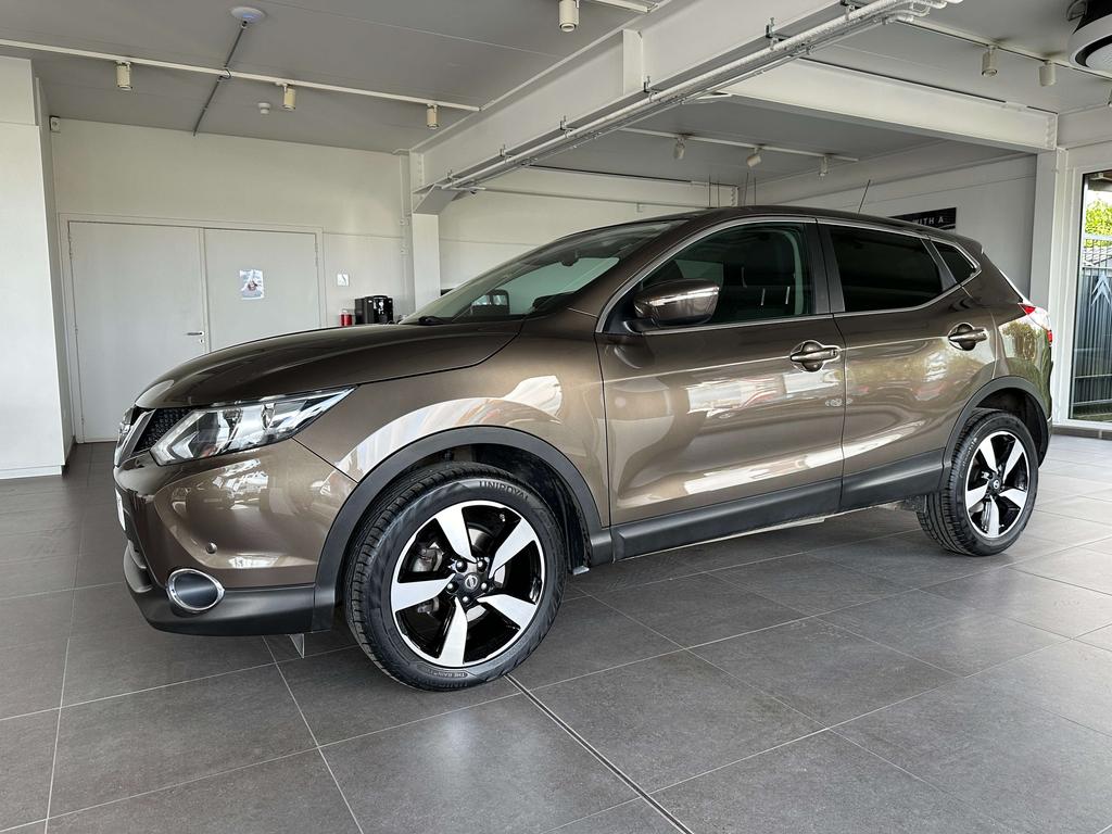 Nissan Qashqai 1.5 dCi 2WD *Camera /18'' alu/pano dak/Navi/pdc* Garage Planckaert