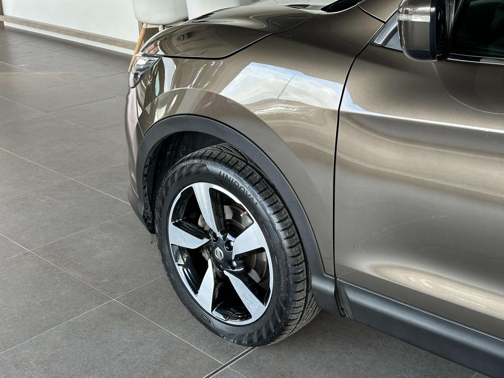 Nissan Qashqai 1.5 dCi 2WD *Camera /18'' alu/pano dak/Navi/pdc* Garage Planckaert