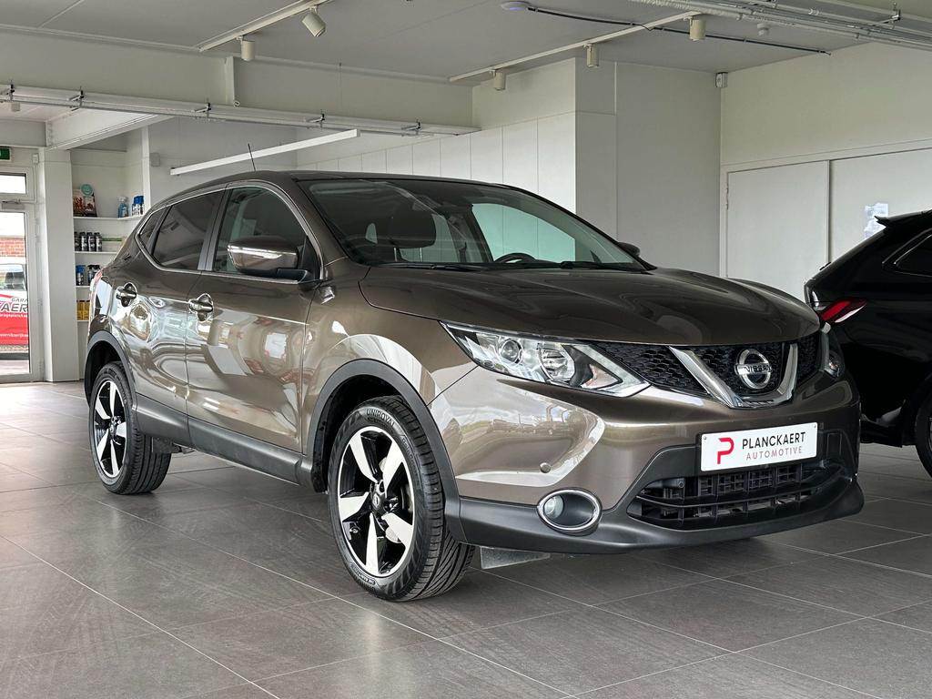 Nissan Qashqai 1.5 dCi 2WD *Camera /18'' alu/pano dak/Navi/pdc* Garage Planckaert