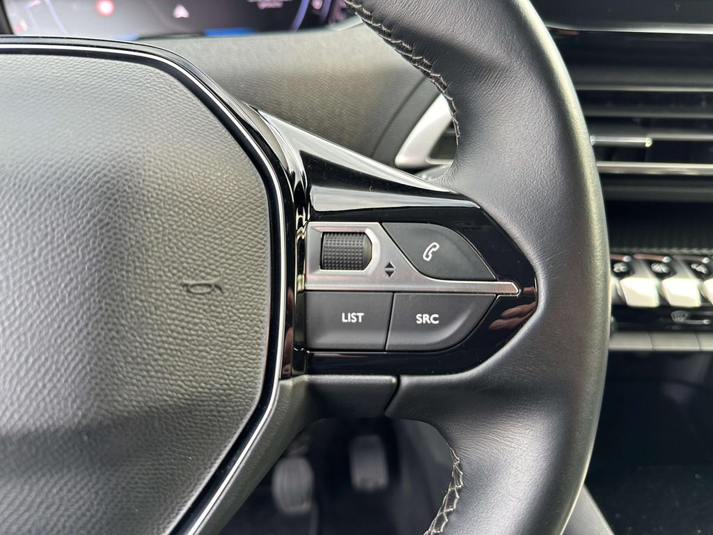 Peugeot 3008 1.2I Allure 130pk *Camera/Navi/Carplay/18''Alu* Garage Planckaert