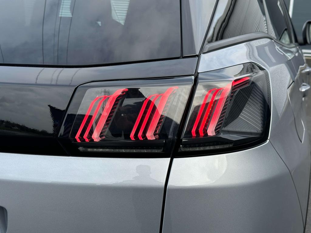 Peugeot 3008 1.2I Allure 130pk *Camera/Navi/Carplay/18''Alu* Garage Planckaert