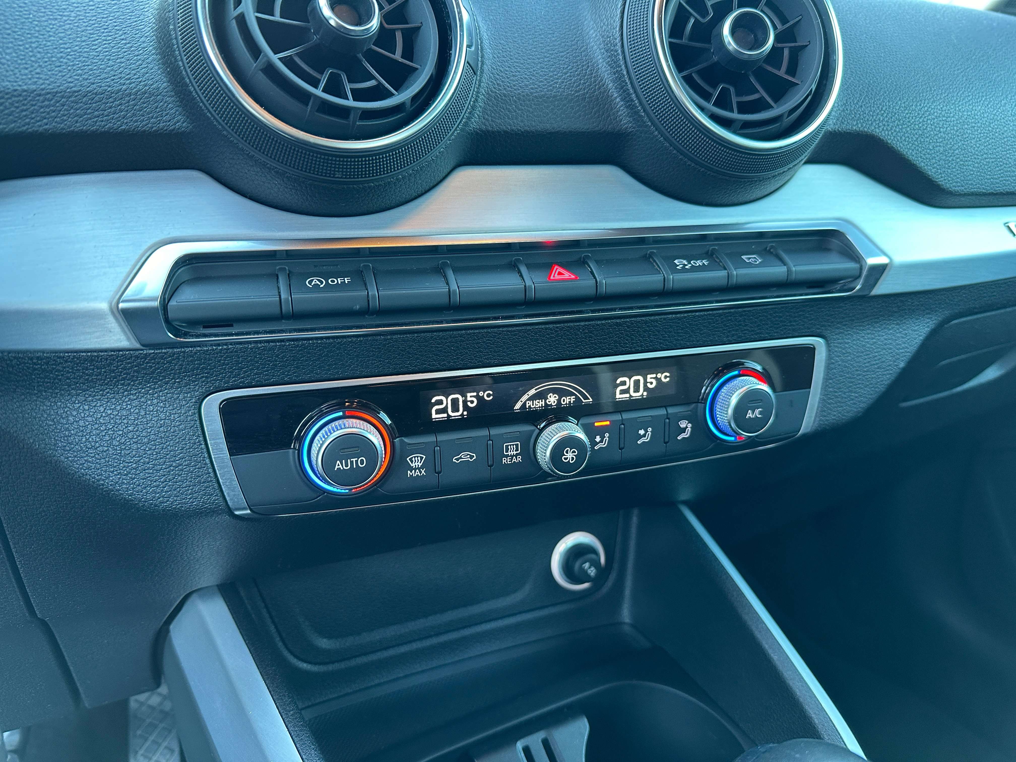 Audi Q2 30 TFSI Sport S tronic *Navi/Pdc/Alu/Connect/Led* Garage Planckaert