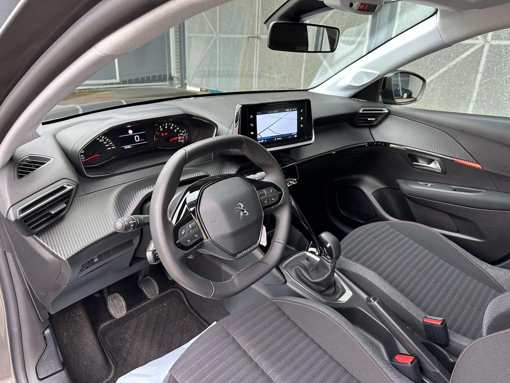 Peugeot 208 1.2i Benzine *Carplay/Pdc/Bleutooth/16''Alu/Navi* Garage Planckaert