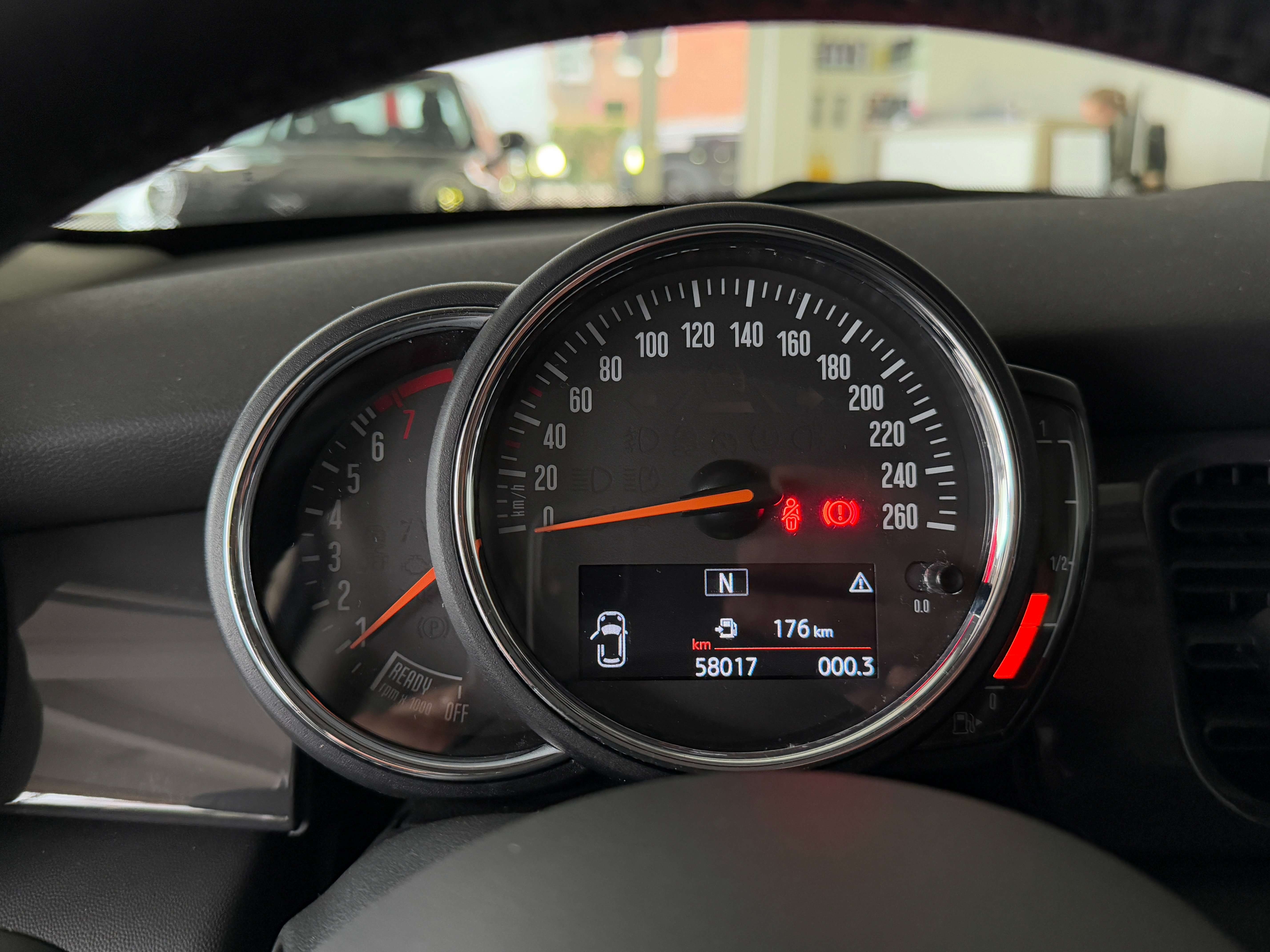 MINI One Cooper 1.5 **Navi/Carplay/Full Led/Cruise** Garage Planckaert