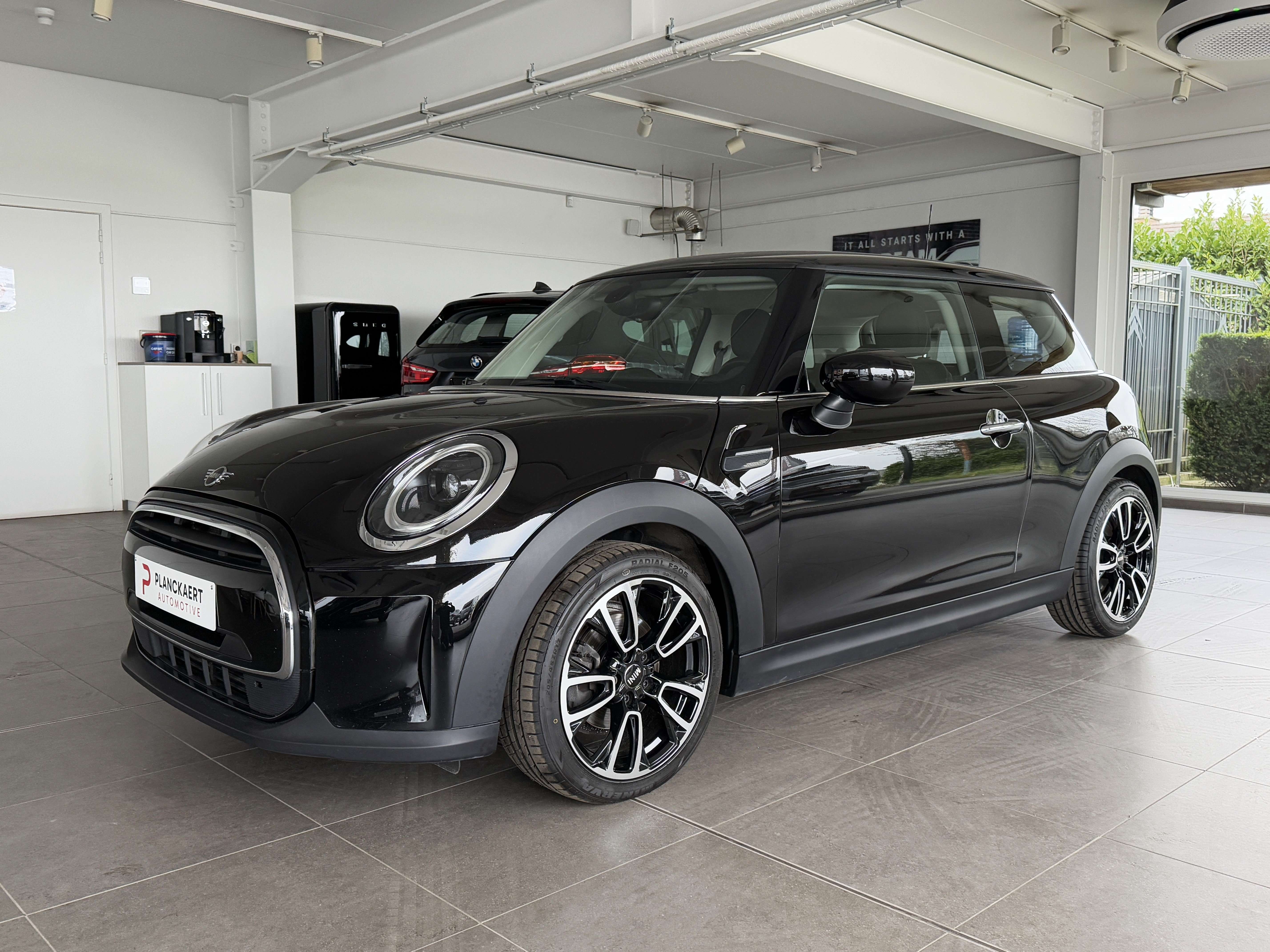 MINI One Cooper 1.5 **Navi/Carplay/Full Led/Cruise** Garage Planckaert