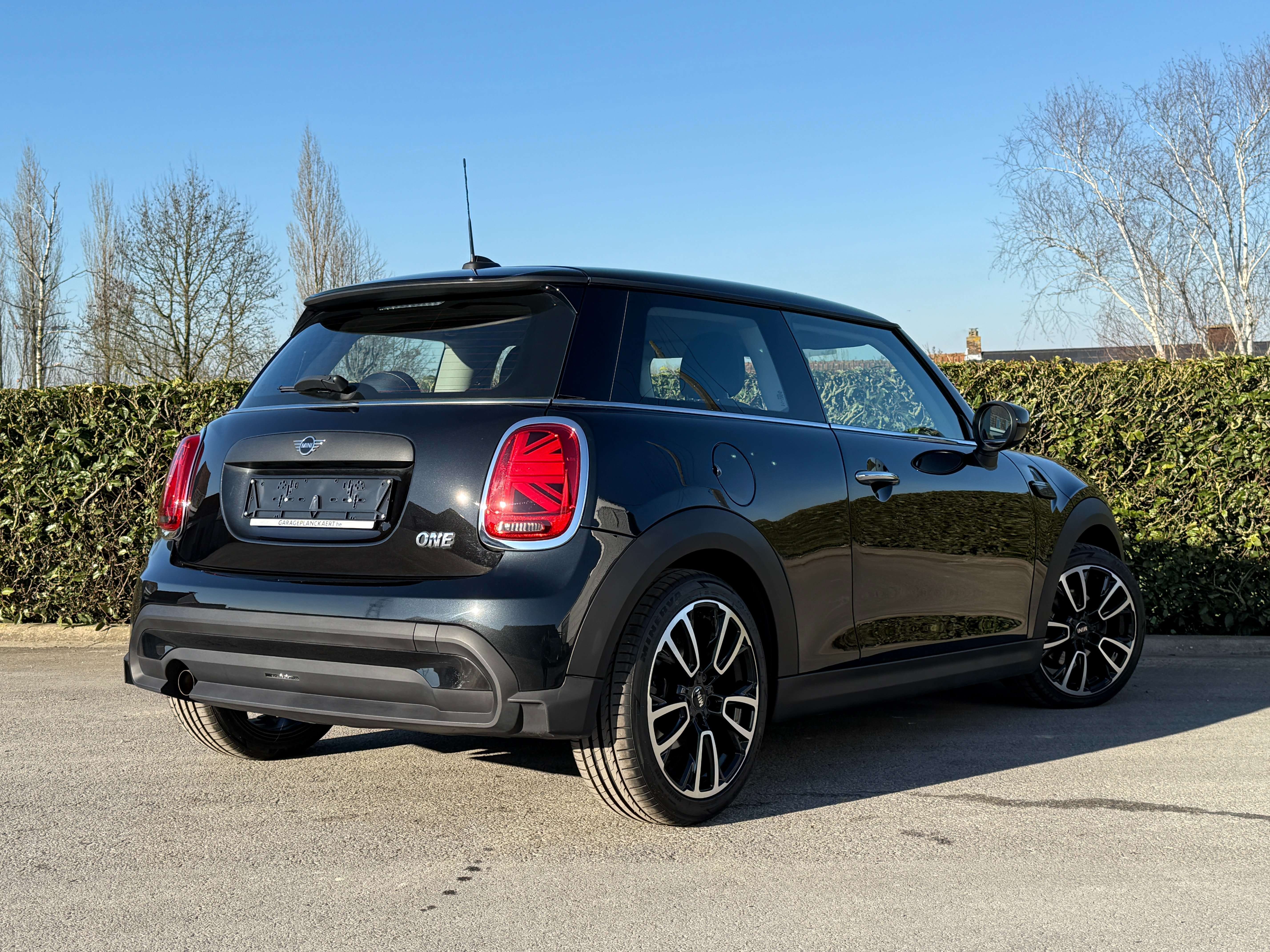 MINI One Cooper 1.5 **Navi/Carplay/Full Led/Cruise** Garage Planckaert