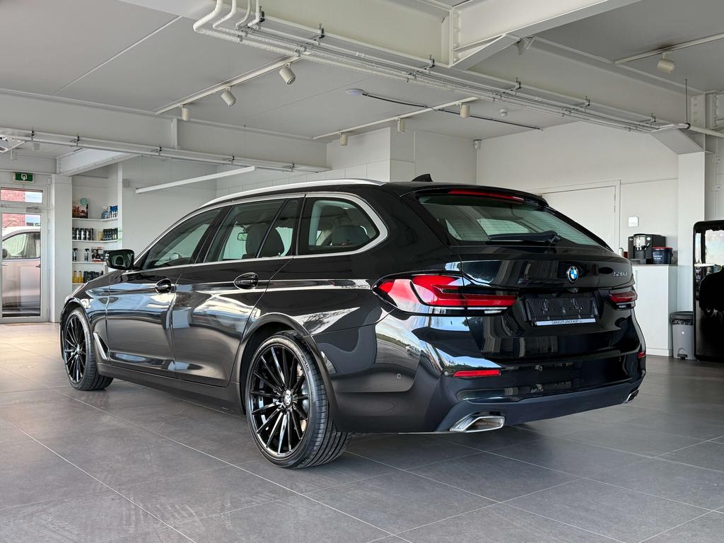 BMW 520 Touring dA MHEV *Carplay/Leder/Camera/Pdc/Led* Garage Planckaert