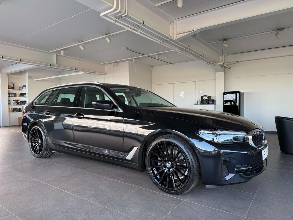 BMW 520 Touring dA MHEV *Carplay/Leder/Camera/Pdc/Led* Garage Planckaert