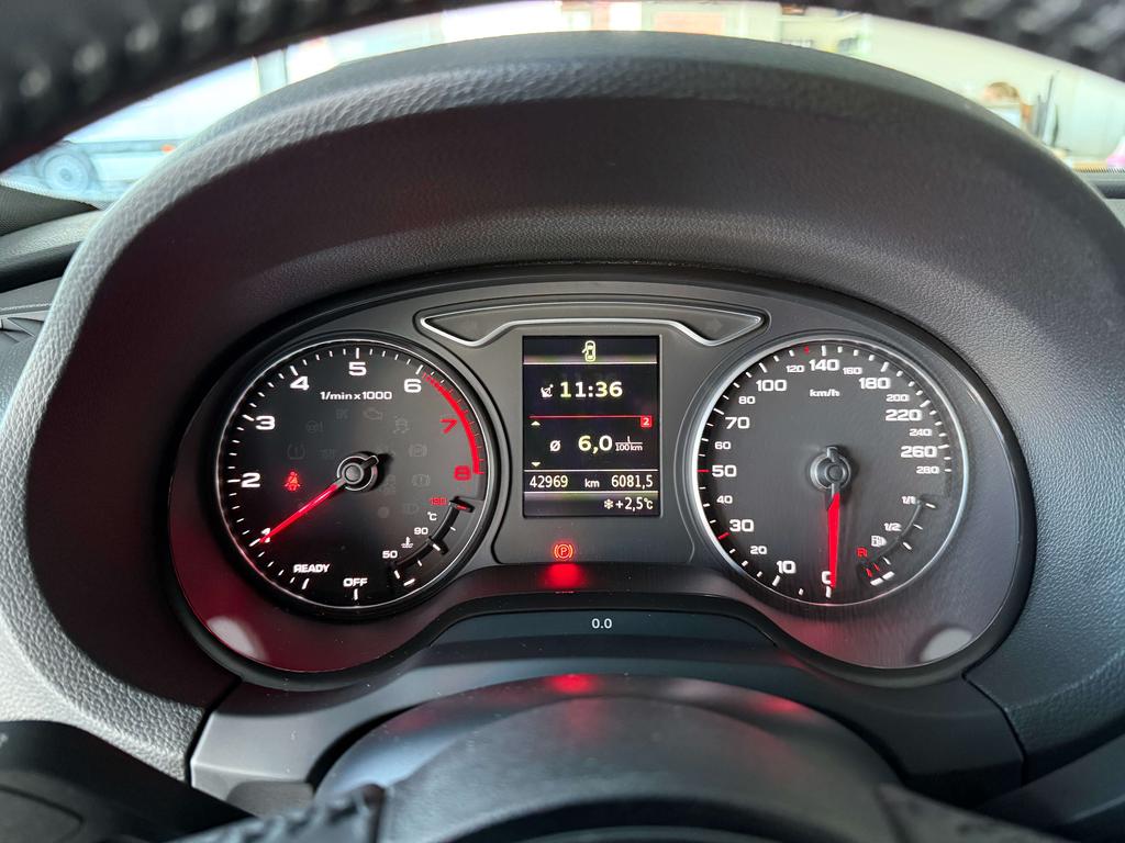 Audi A3 30 TFSI Sport Limosine *Led/Pdc/Navi/Leder/Alu* Garage Planckaert