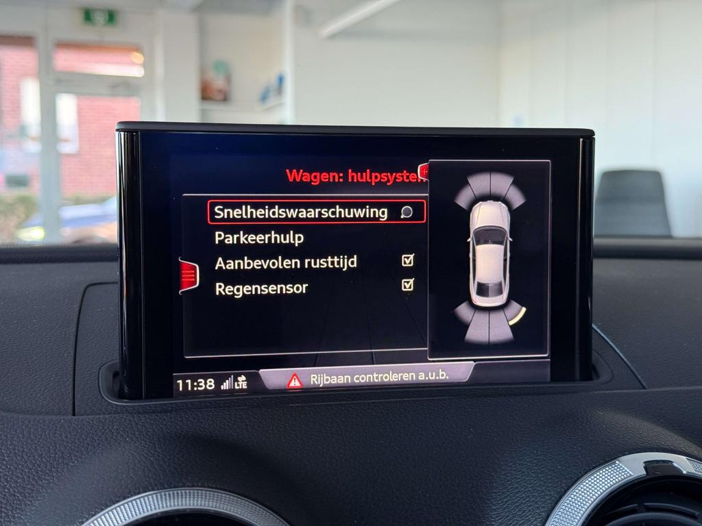 Audi A3 30 TFSI Sport Limosine *Led/Pdc/Navi/Leder/Alu* Garage Planckaert