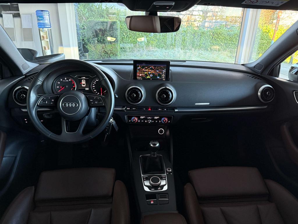 Audi A3 30 TFSI Sport Limosine *Led/Pdc/Navi/Leder/Alu* Garage Planckaert