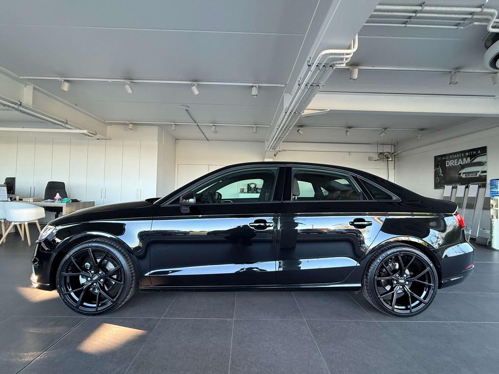 Audi A3 30 TFSI Sport Limosine *Led/Pdc/Navi/Leder/Alu* Garage Planckaert