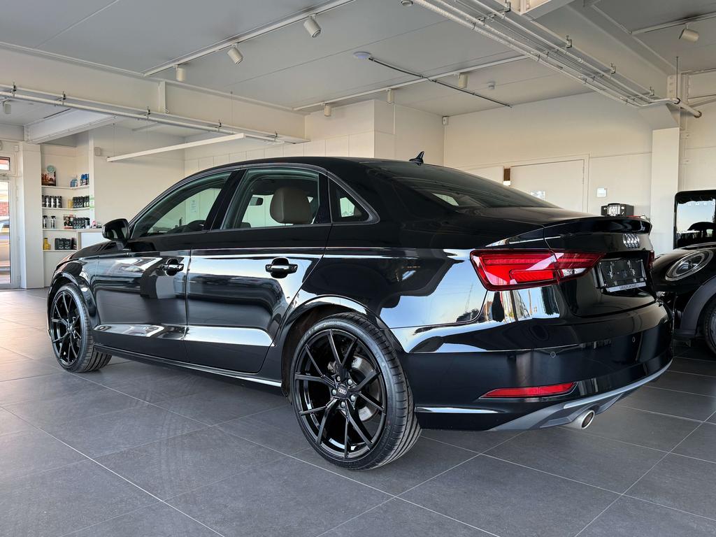Audi A3 30 TFSI Sport Limosine *Led/Pdc/Navi/Leder/Alu* Garage Planckaert