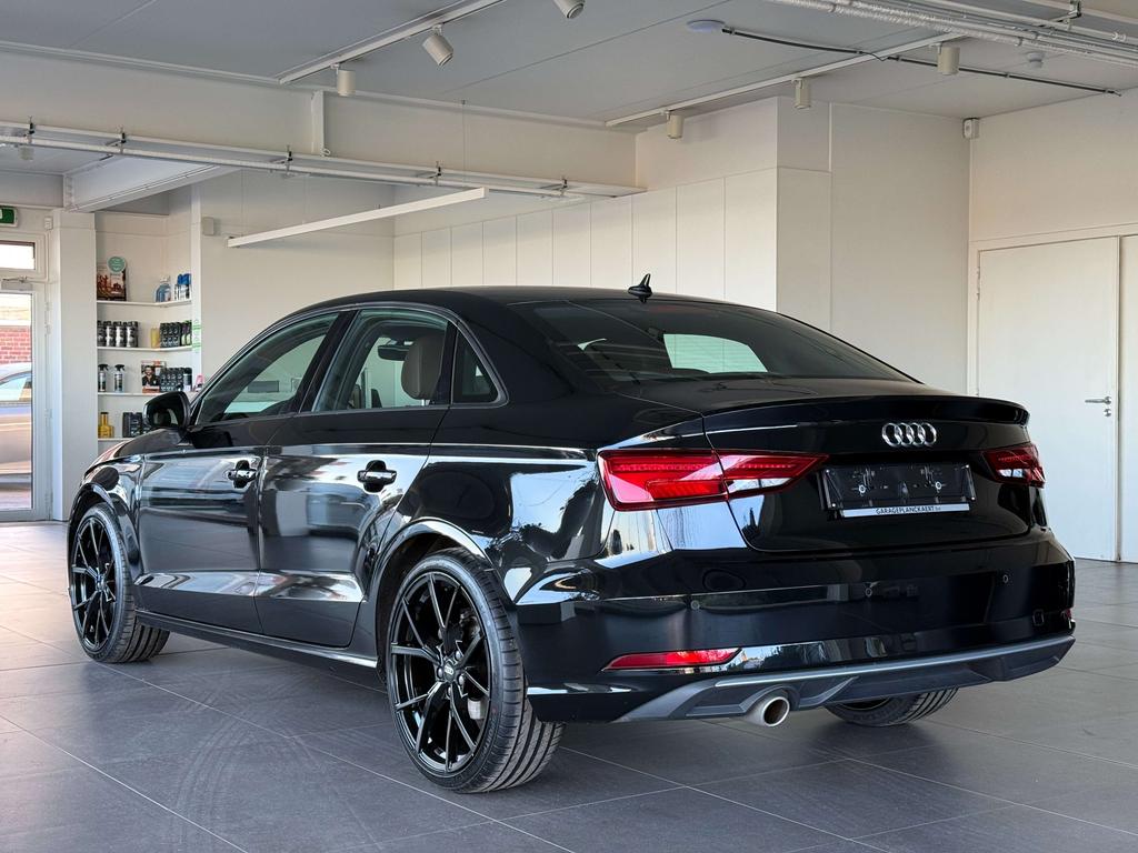 Audi A3 30 TFSI Sport Limosine *Led/Pdc/Navi/Leder/Alu* Garage Planckaert