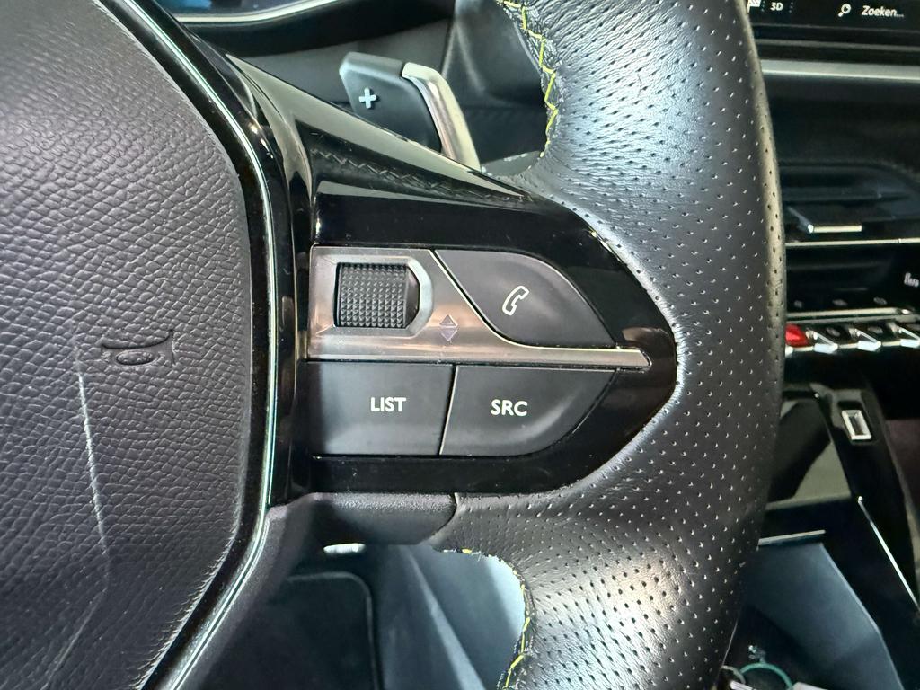 Peugeot 208 1.2i GT Pack Benzine/Automaat *Full option!!* Garage Planckaert