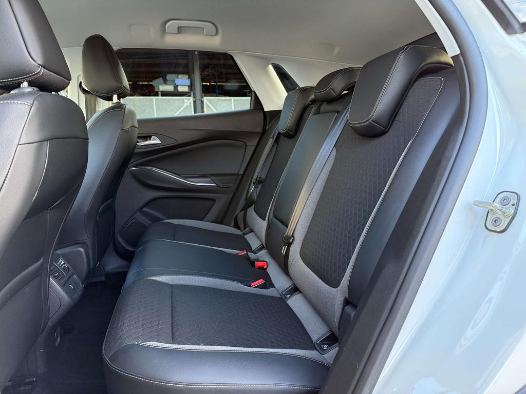 Opel Grandland X 1.2i 130pk Innovation *Automaat/Carplay/Navi/Pdc* Garage Planckaert