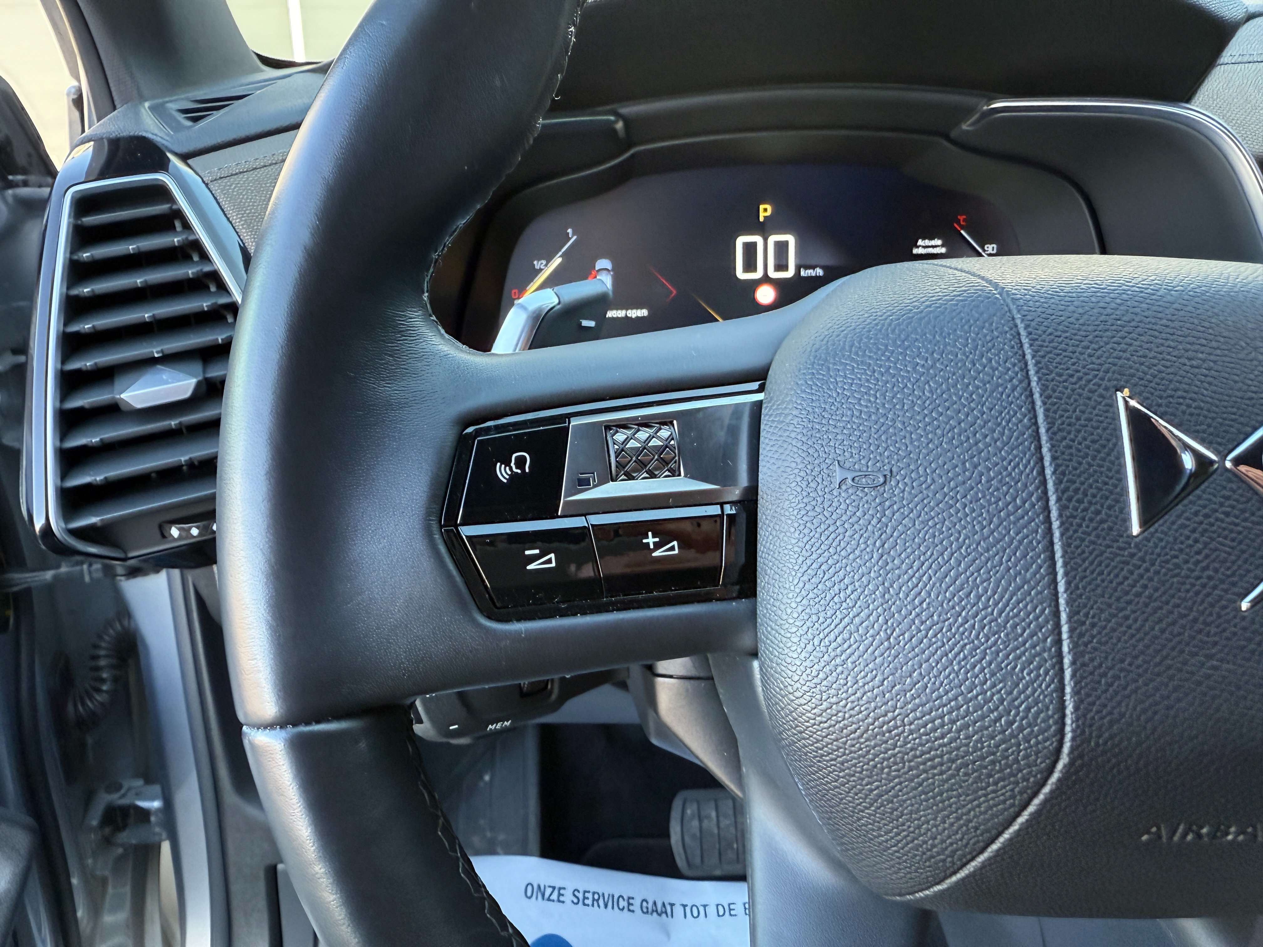DS Automobiles DS 7 Crossback 1.6i Benzine / Automaat 180pk *Nieuwstaat!/Carplay Garage Planckaert