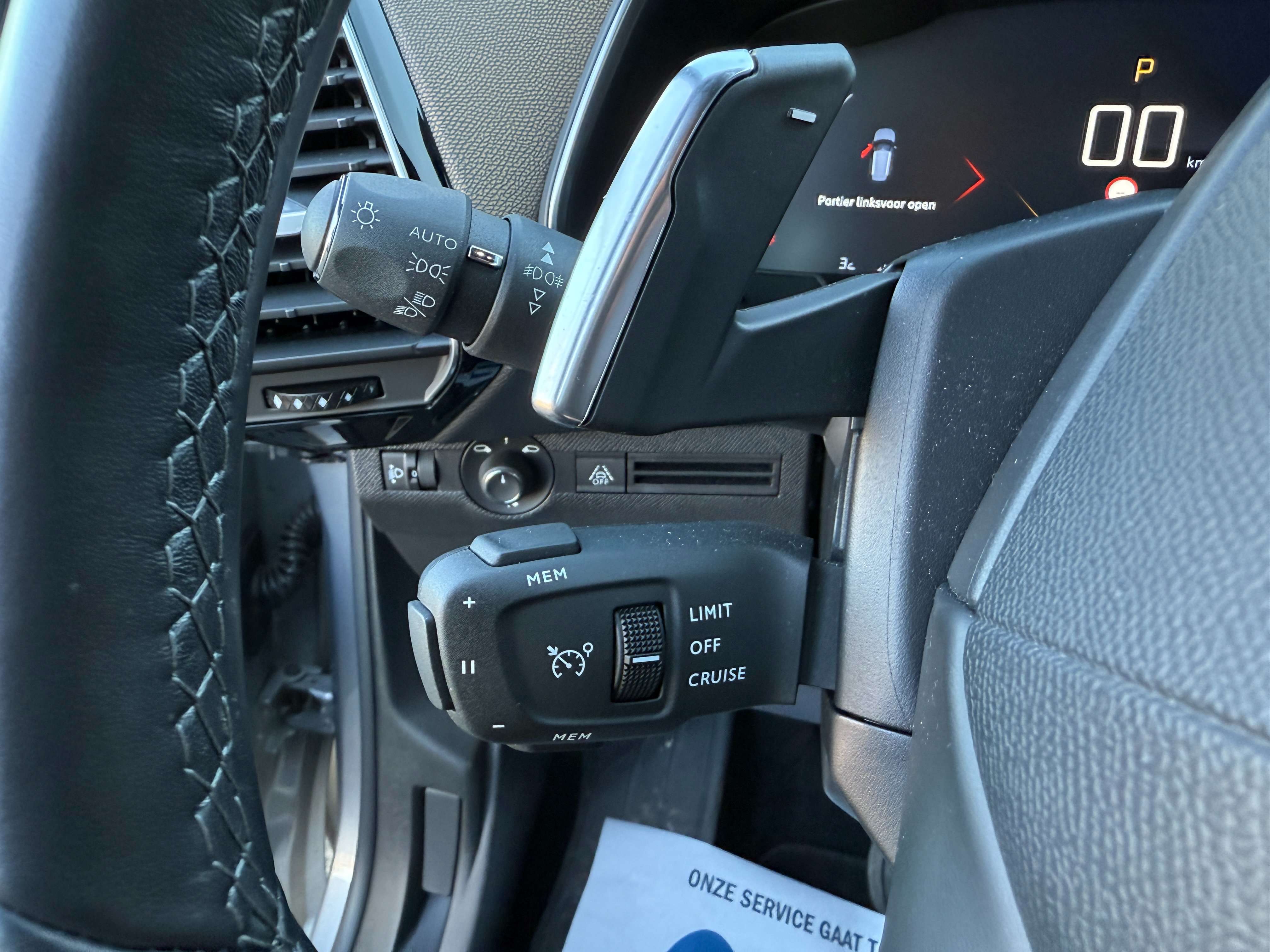 DS Automobiles DS 7 Crossback 1.6i Benzine / Automaat 180pk *Nieuwstaat!/Carplay Garage Planckaert