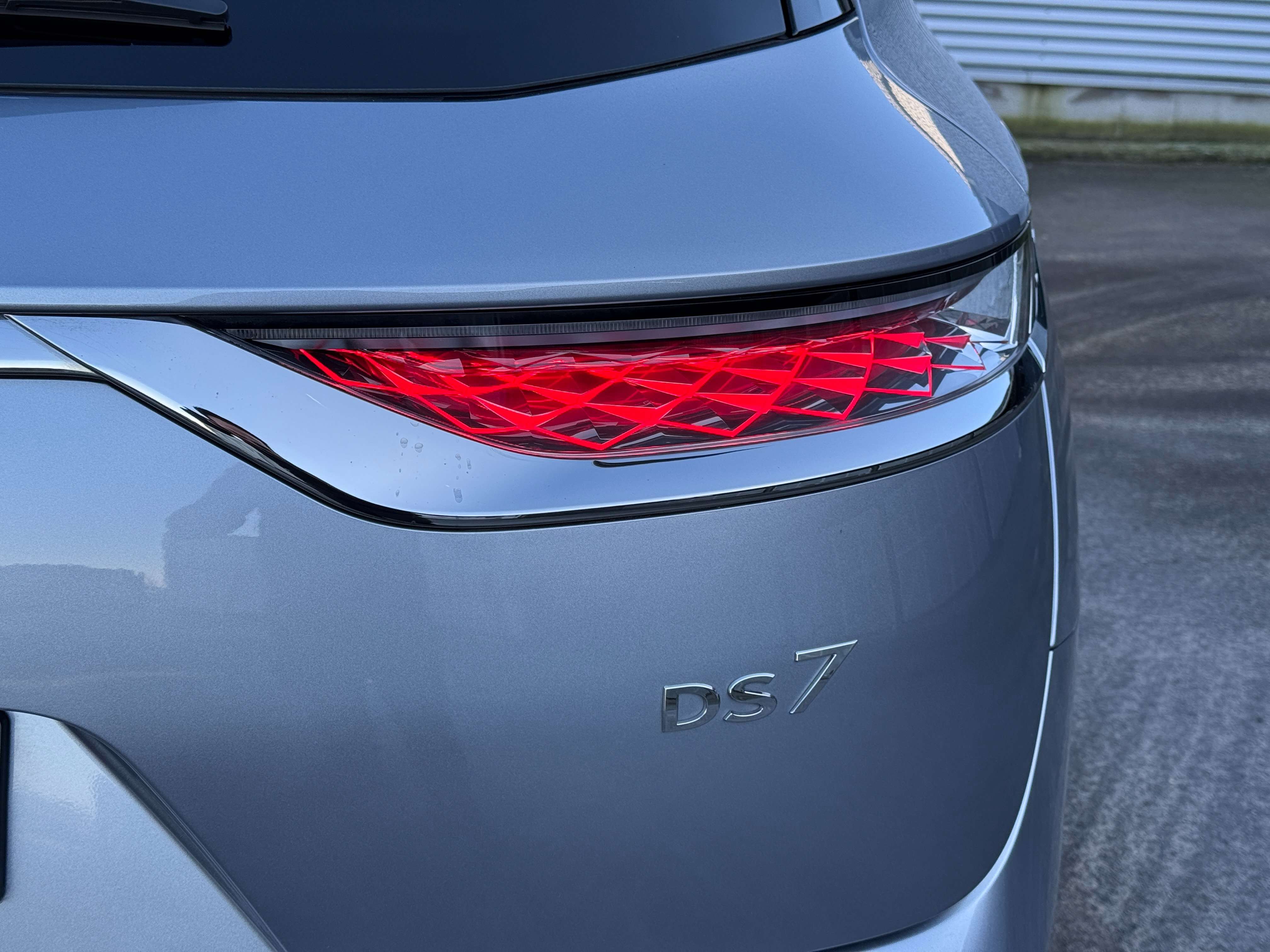 DS Automobiles DS 7 Crossback 1.6i Benzine / Automaat 180pk *Nieuwstaat!/Carplay Garage Planckaert