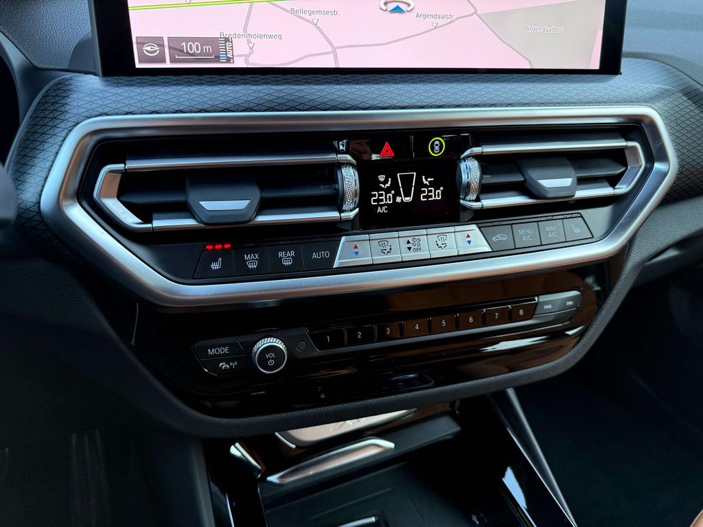 BMW X3 2.0iAS xDrive30e PHEV *M-Pack/Pano dak/Carplay/Pdc Garage Planckaert