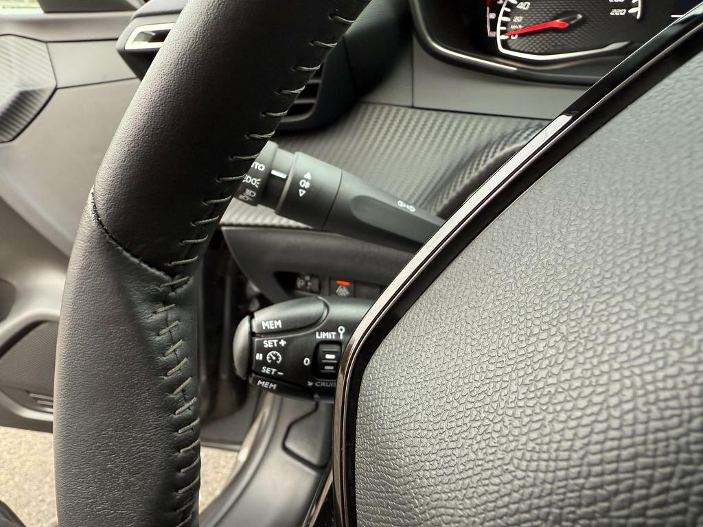 Peugeot 208 1.2i Benzine Active Pack *Carplay/Navi/Pdc/Dab+* Garage Planckaert