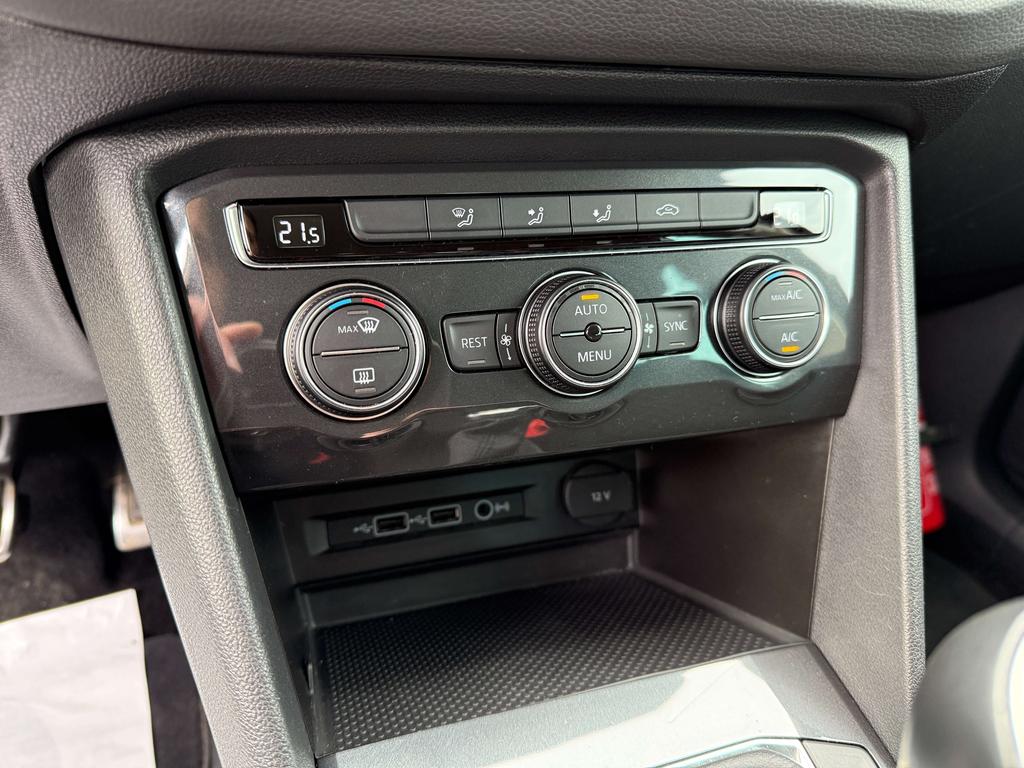 Volkswagen Tiguan 1.5 TSI IQ.Drive *Carplay/360°Camera/Pdc/Alu* Garage Planckaert