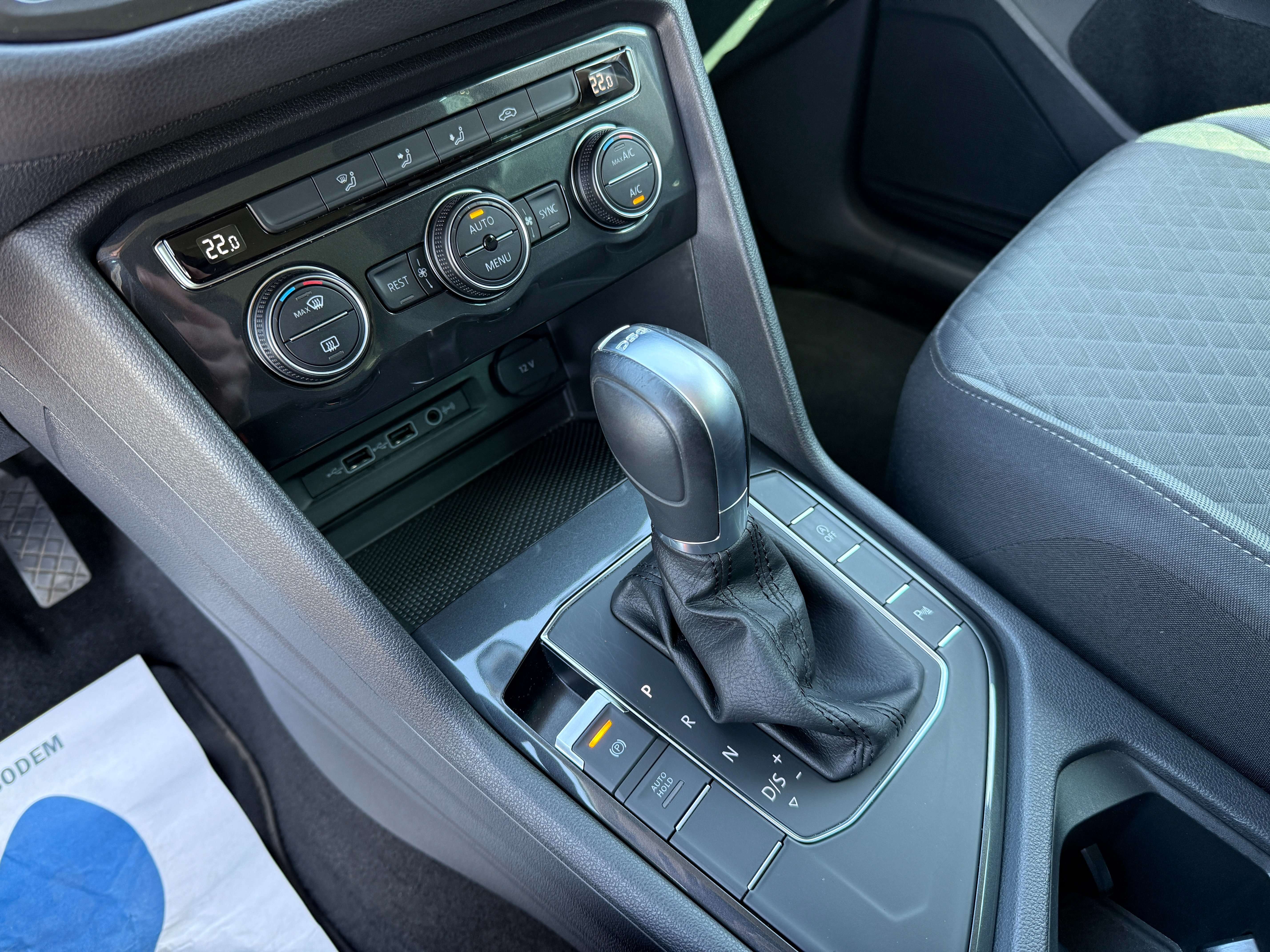 Volkswagen Tiguan 1.5 TSI Benzine DSG **Carplay/Navi/Pdc/Acc** Garage Planckaert