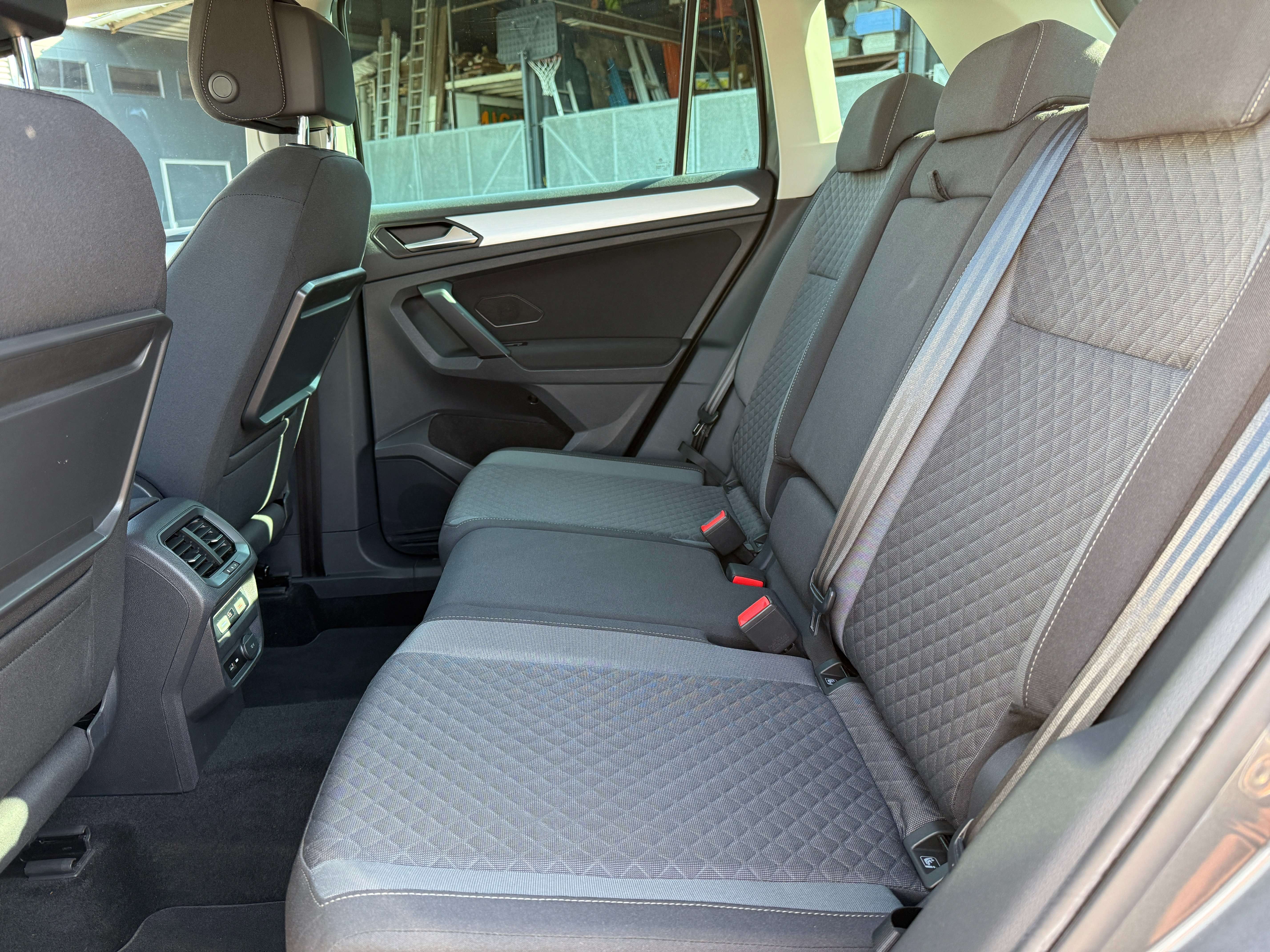 Volkswagen Tiguan 1.5 TSI Benzine DSG **Carplay/Navi/Pdc/Acc** Garage Planckaert