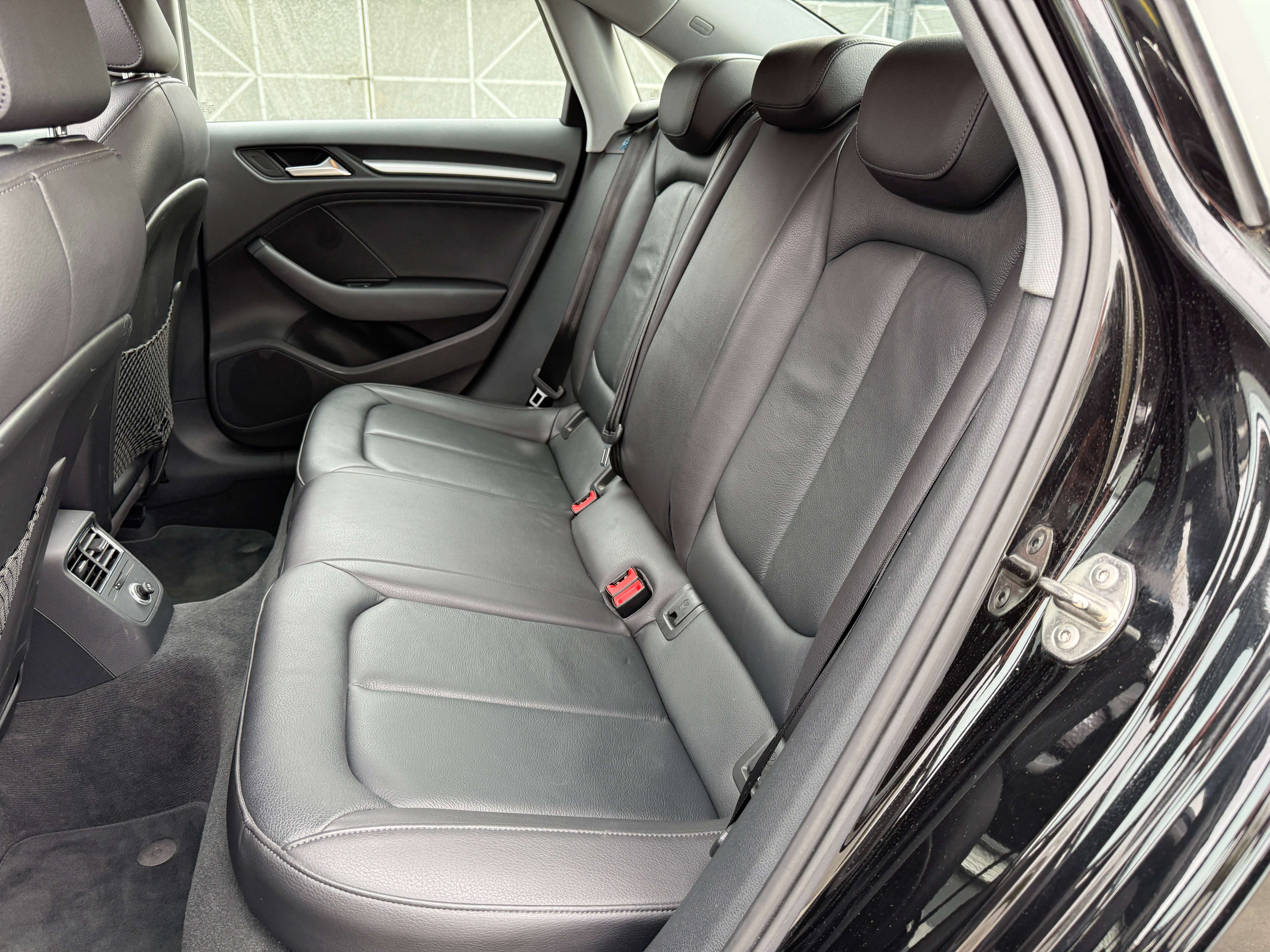 Audi A3 1.0 TFSI S tronic Limosine *Pano Dak/Leder/Pdc...* Garage Planckaert
