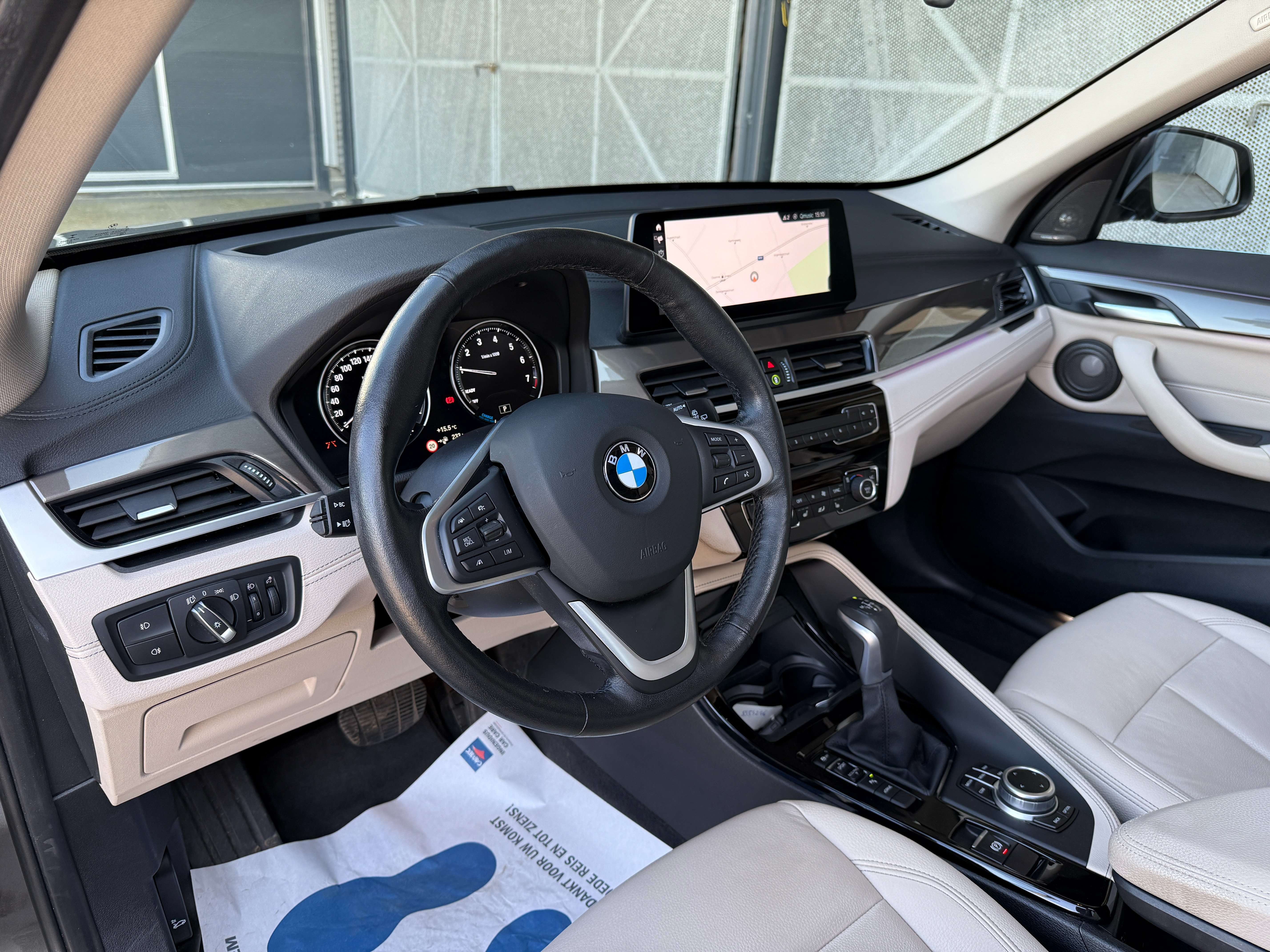 BMW X1 1.5iA xDrive25e PHEV *Pano dak/Carplay/Head up* Garage Planckaert