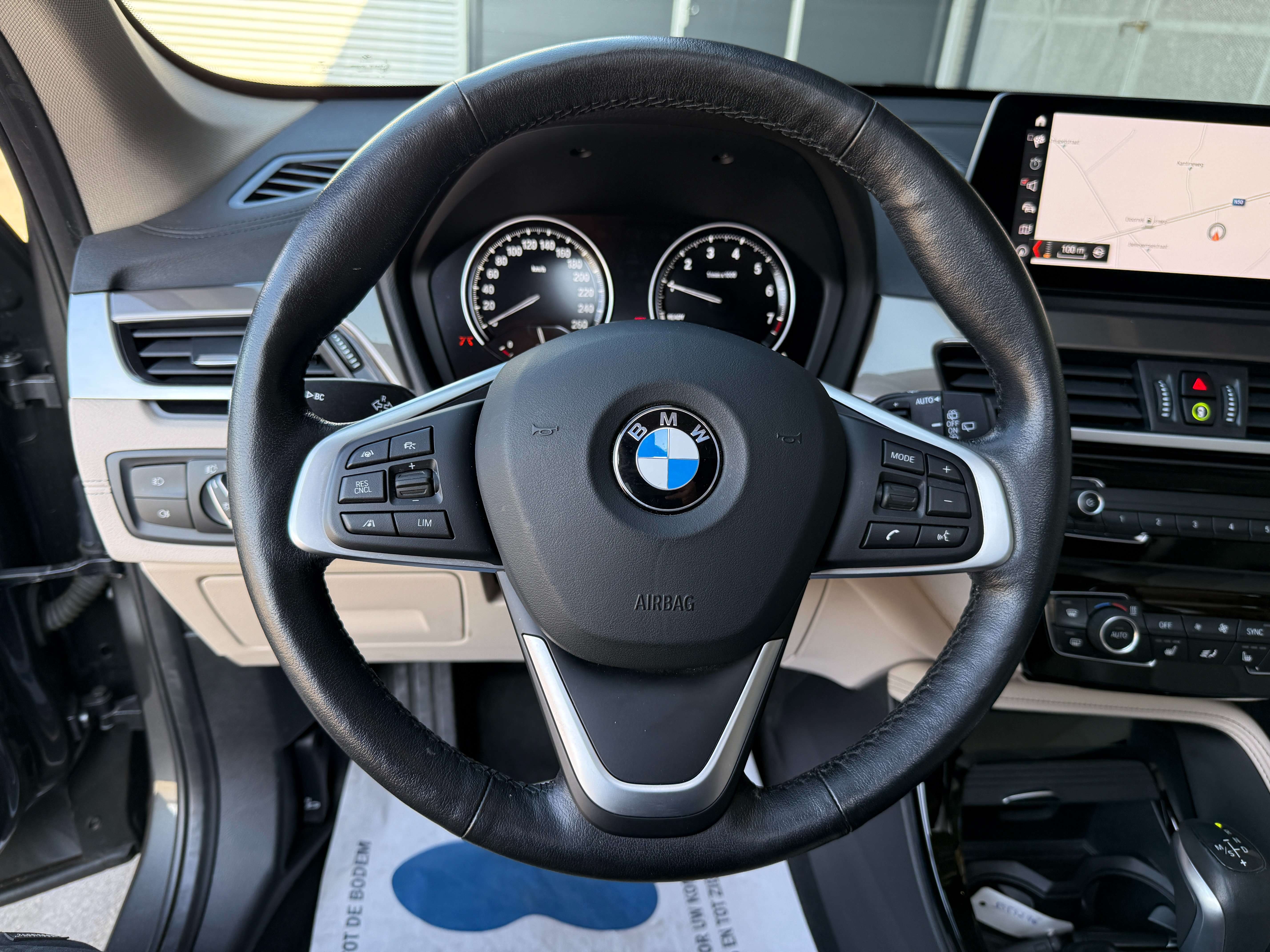 BMW X1 1.5iA xDrive25e PHEV *Pano dak/Carplay/Head up* Garage Planckaert
