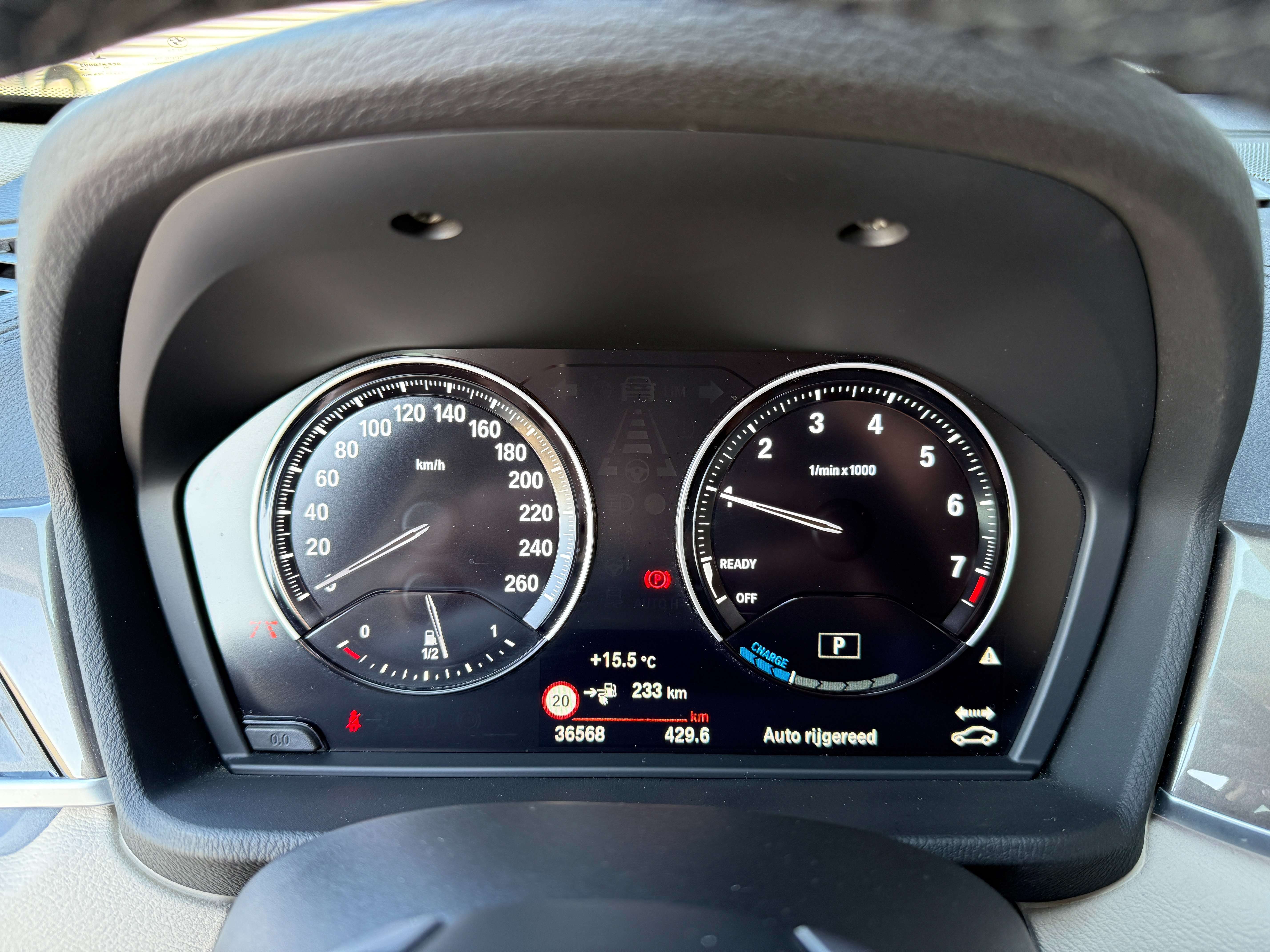 BMW X1 1.5iA xDrive25e PHEV *Pano dak/Carplay/Head up* Garage Planckaert