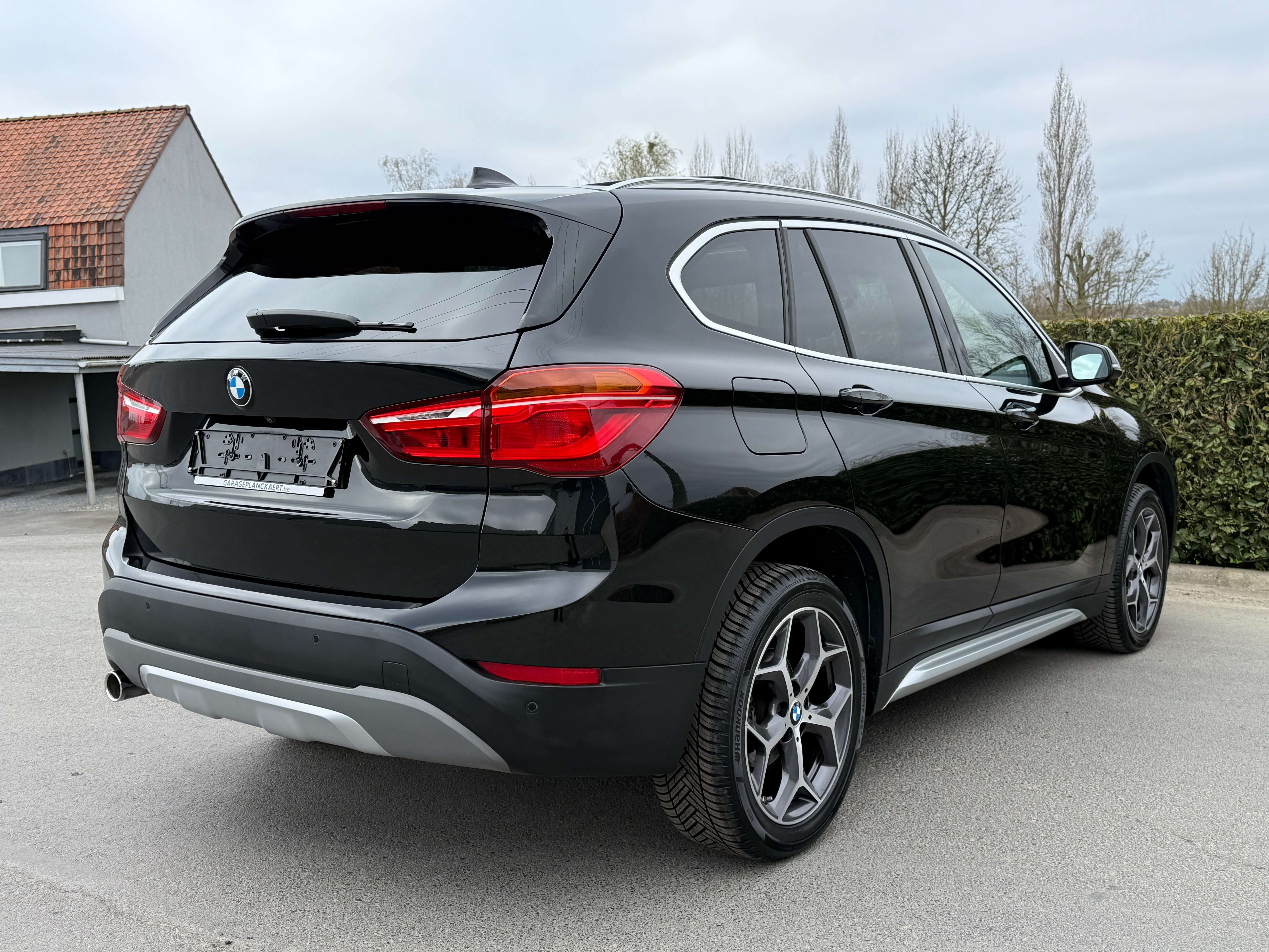 BMW X1 1.5iA sDrive18 OPF X-Line *Pano dak/Head up/Camera Garage Planckaert
