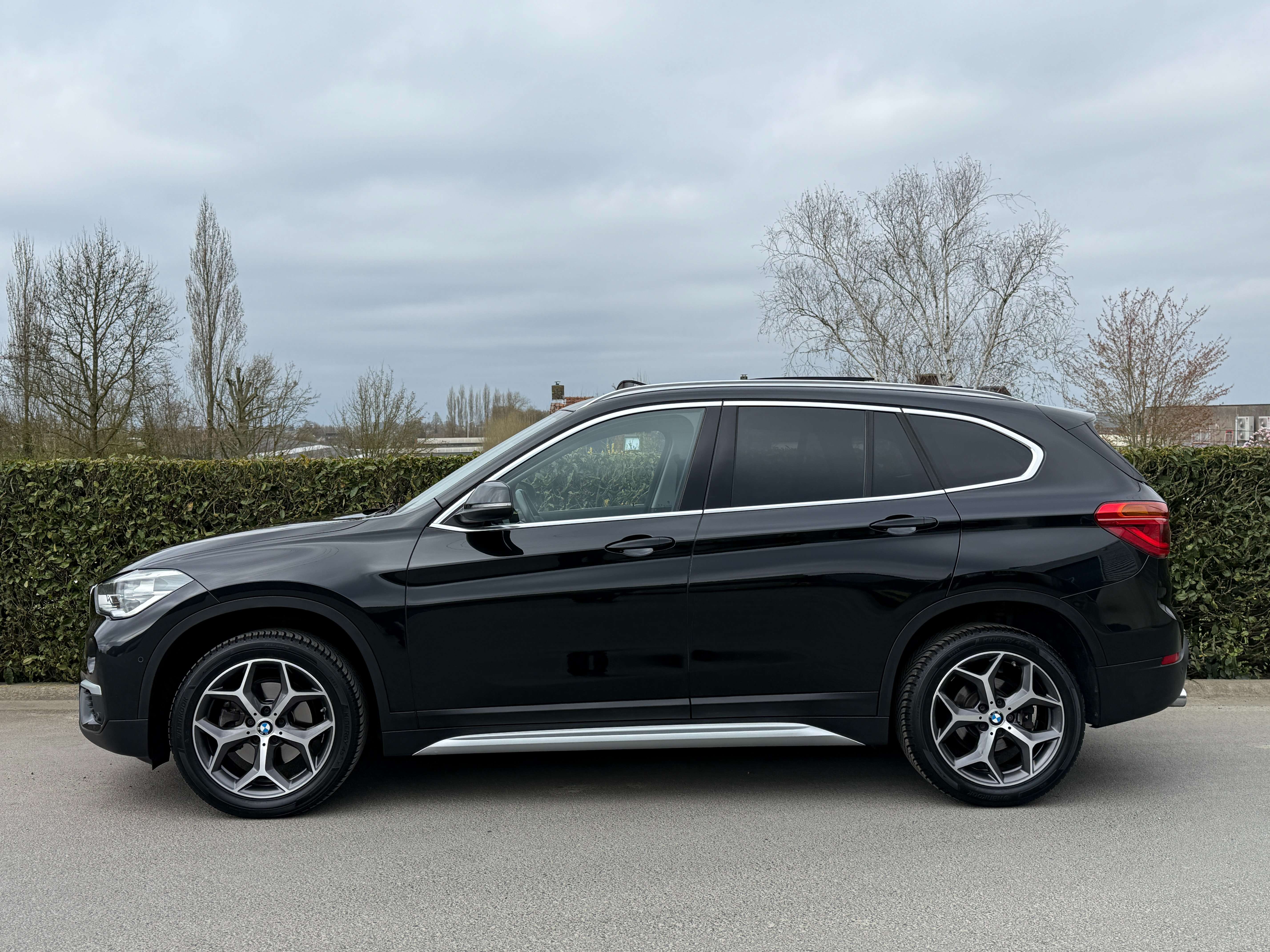 BMW X1 1.5iA sDrive18 OPF X-Line *Pano dak/Head up/Camera Garage Planckaert