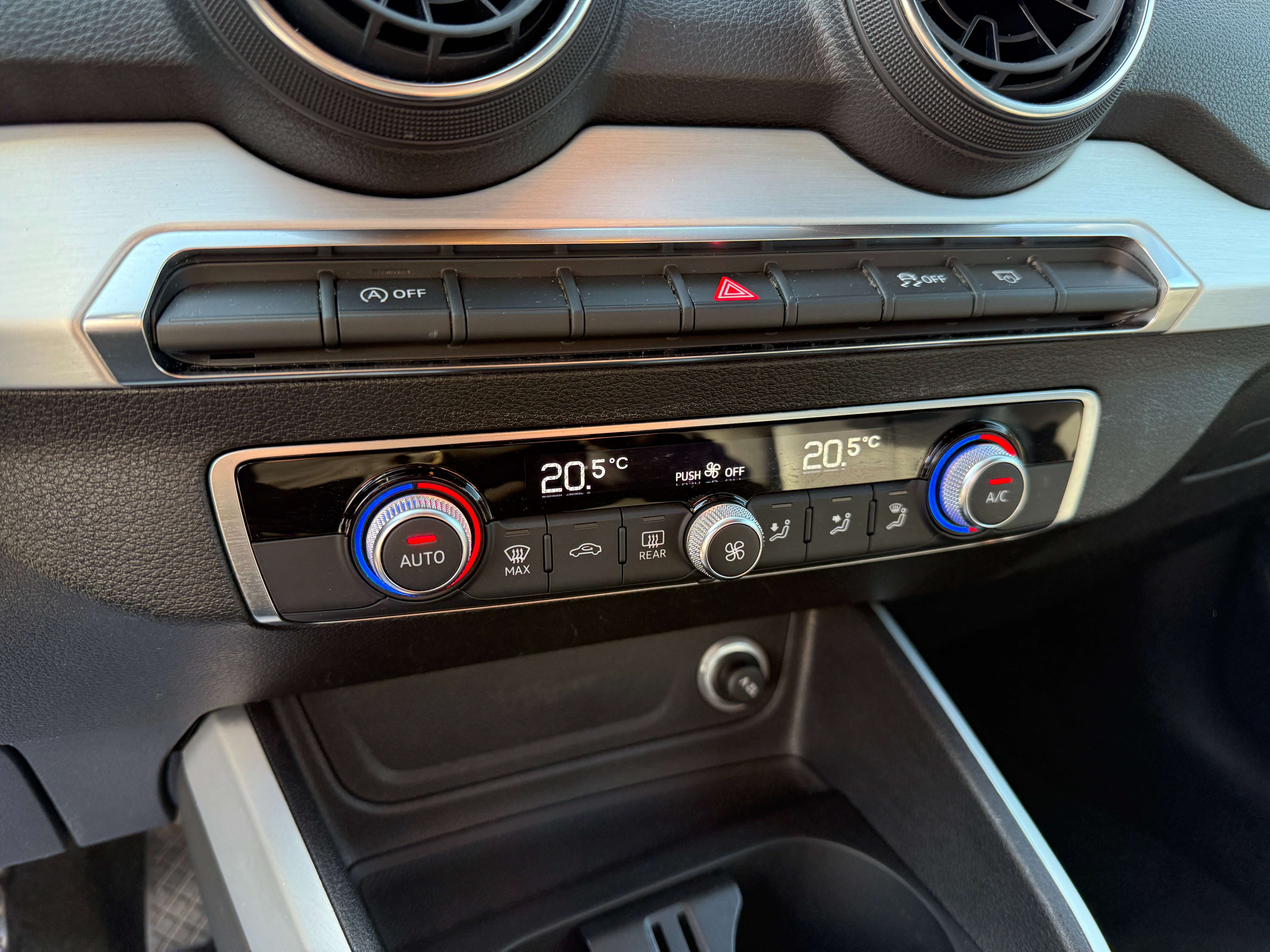 Audi Q2 30 TFSI Sport S tronic *Navi/Pdc/Alu/Connect/Led* Garage Planckaert