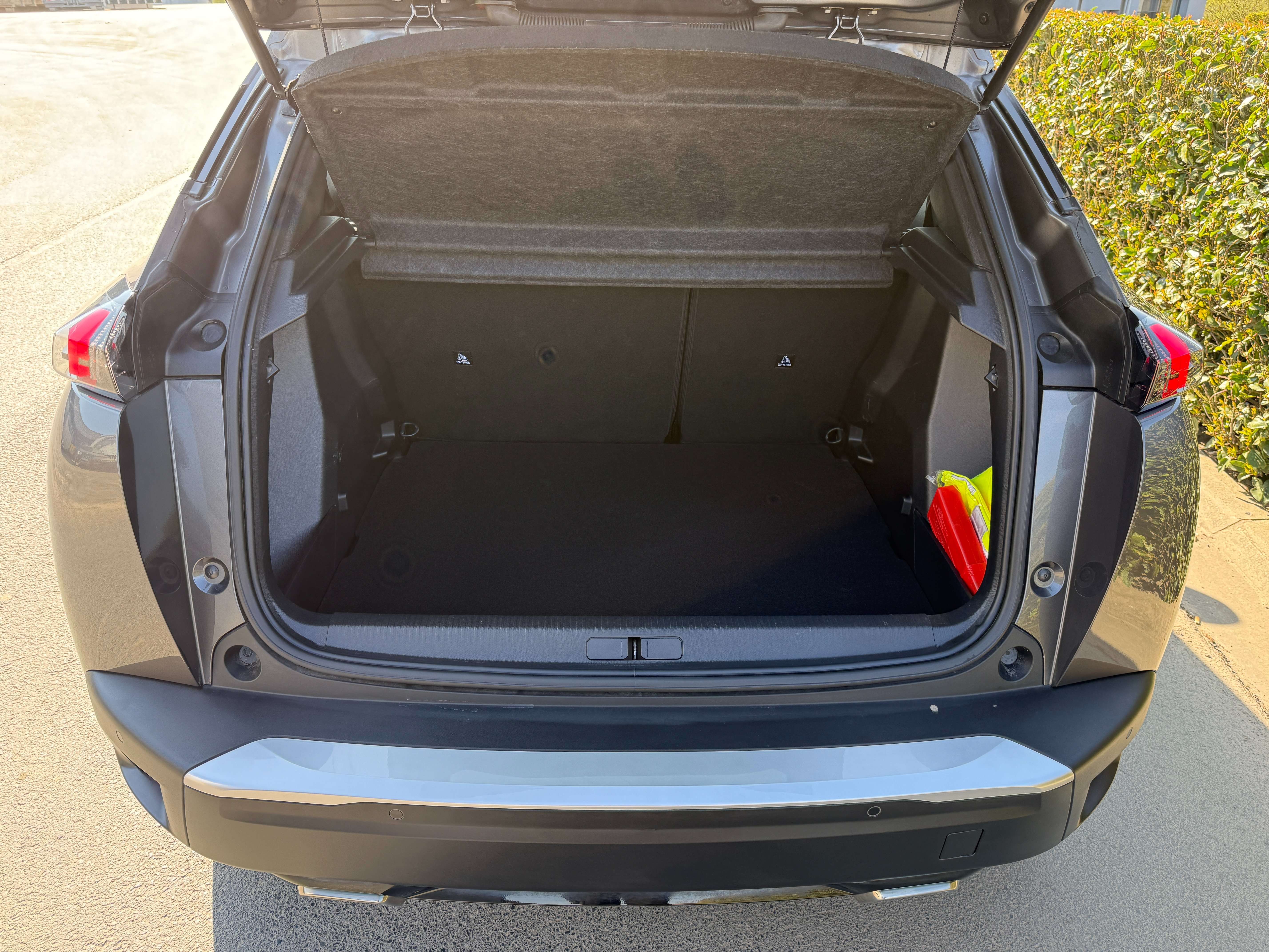 Peugeot 2008 1.2 Benzine/Automaat Allure *Leder/Pano dak/Camera Garage Planckaert