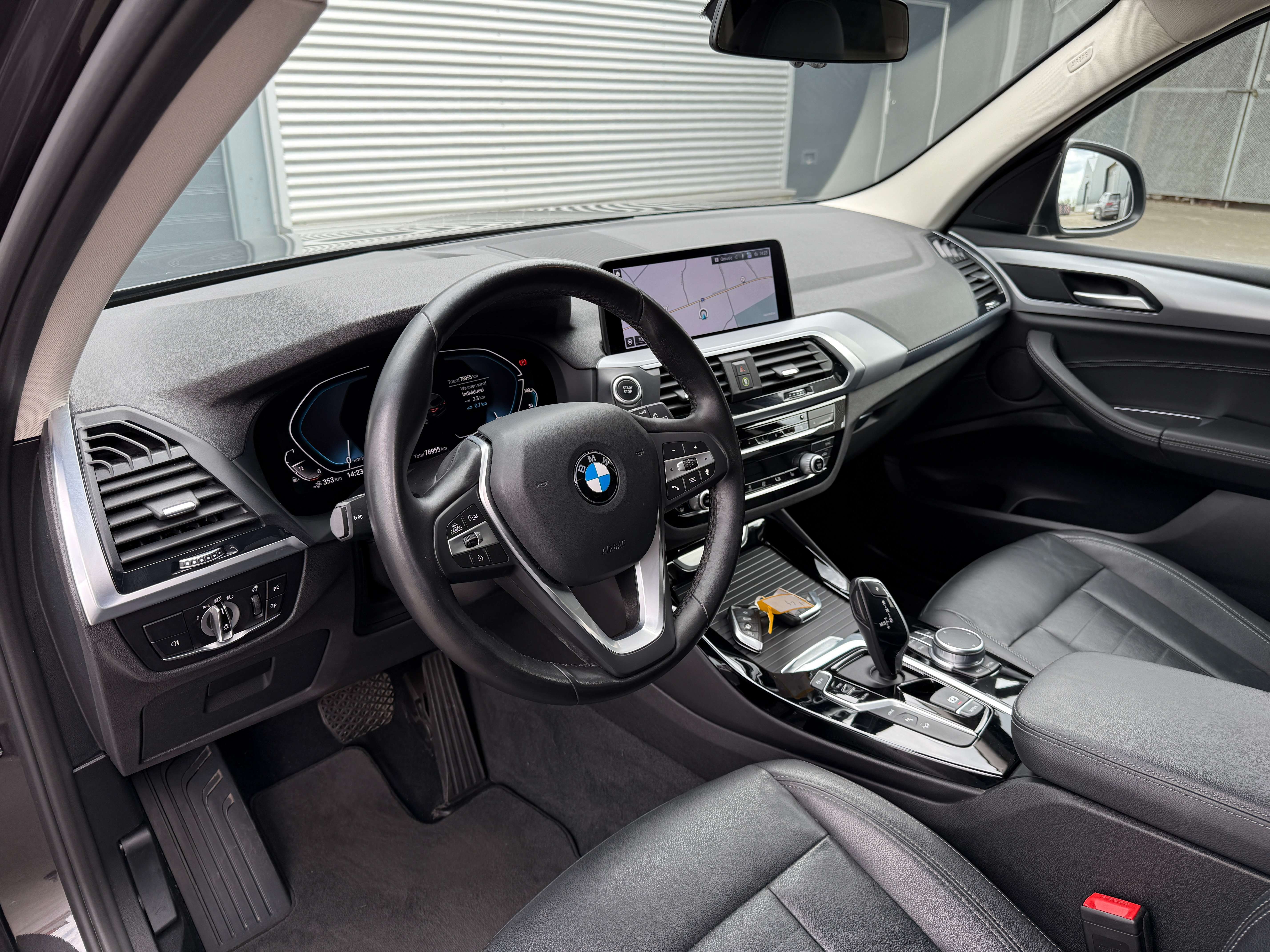 BMW X3 2.0iAS xDrive30e PHEV *Carplay/Camera/Pdc/Leder* Garage Planckaert