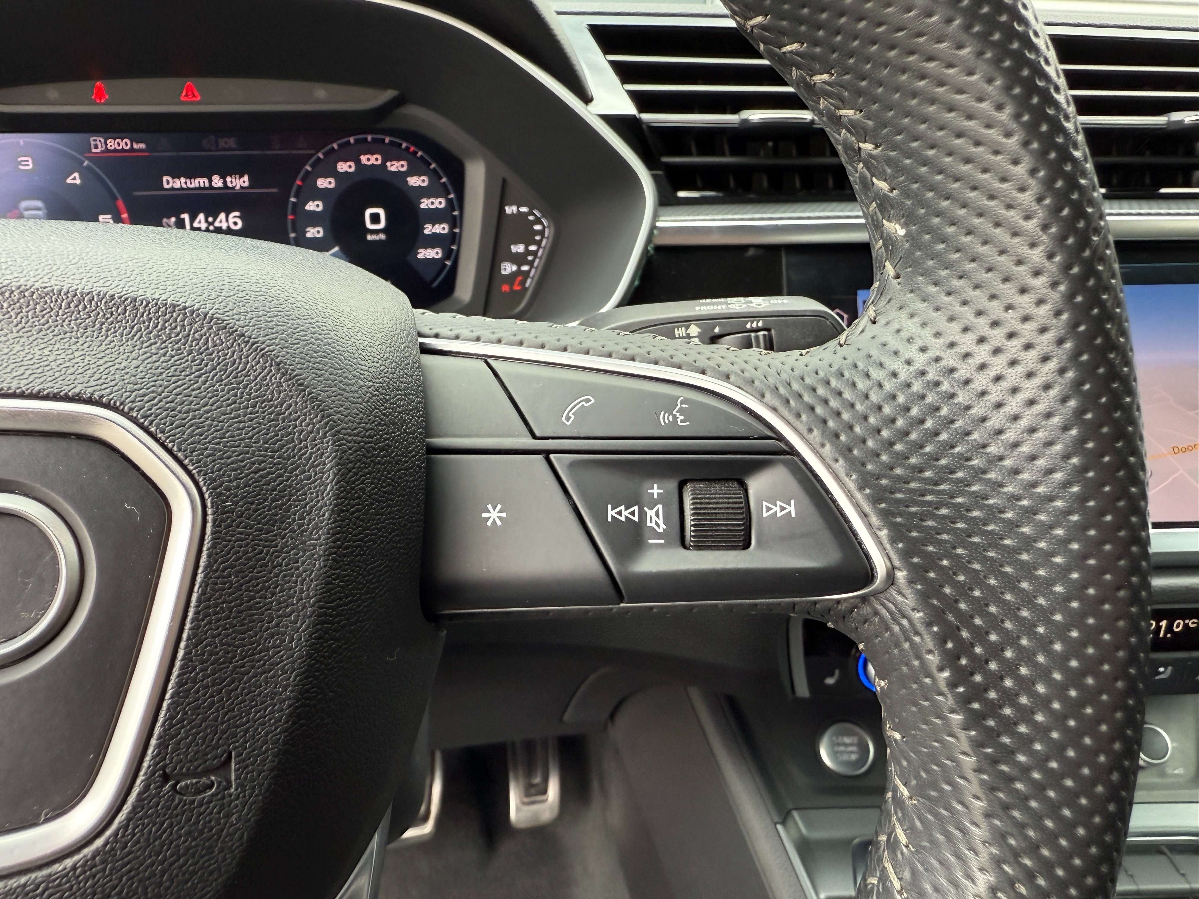 Audi Q3 35 TDi S line S-tronic *Carplay/Navi/Pdc/Alcantara Garage Planckaert