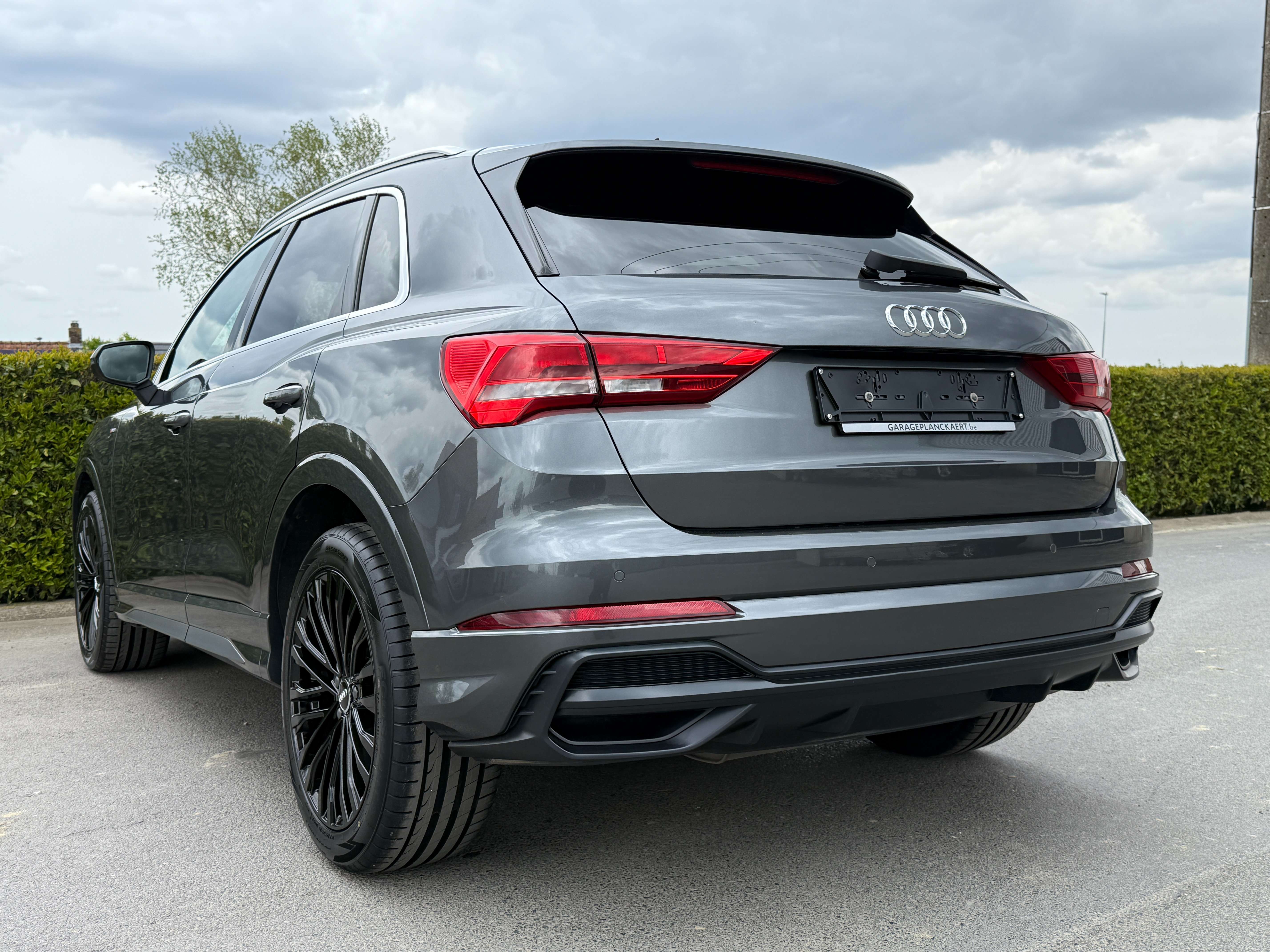 Audi Q3 35 TDi S line S-tronic *Carplay/Navi/Pdc/Alcantara Garage Planckaert