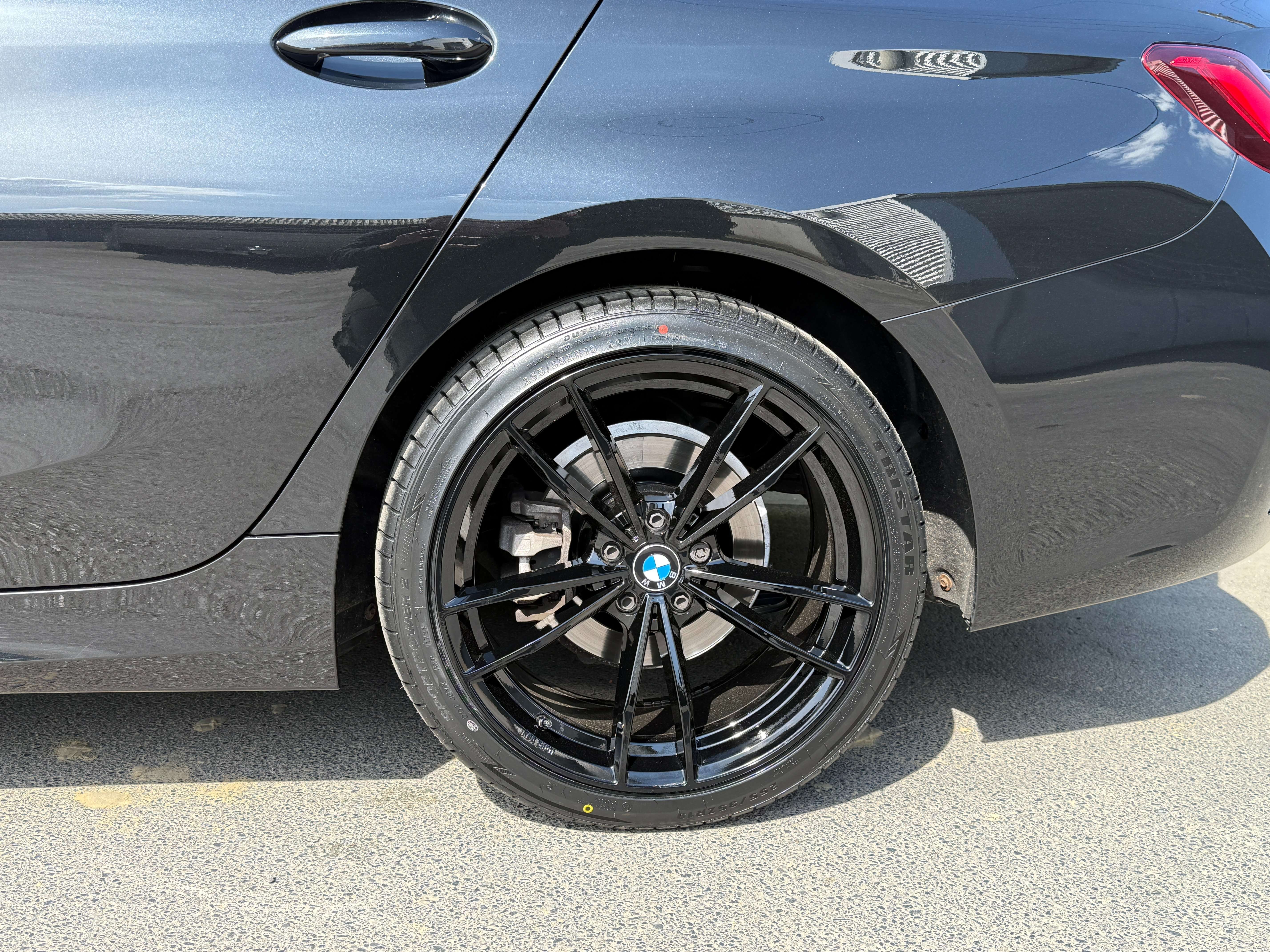 BMW 318 Touring dA MHEV *Carplay/Shadow line/Led/Leder* Garage Planckaert