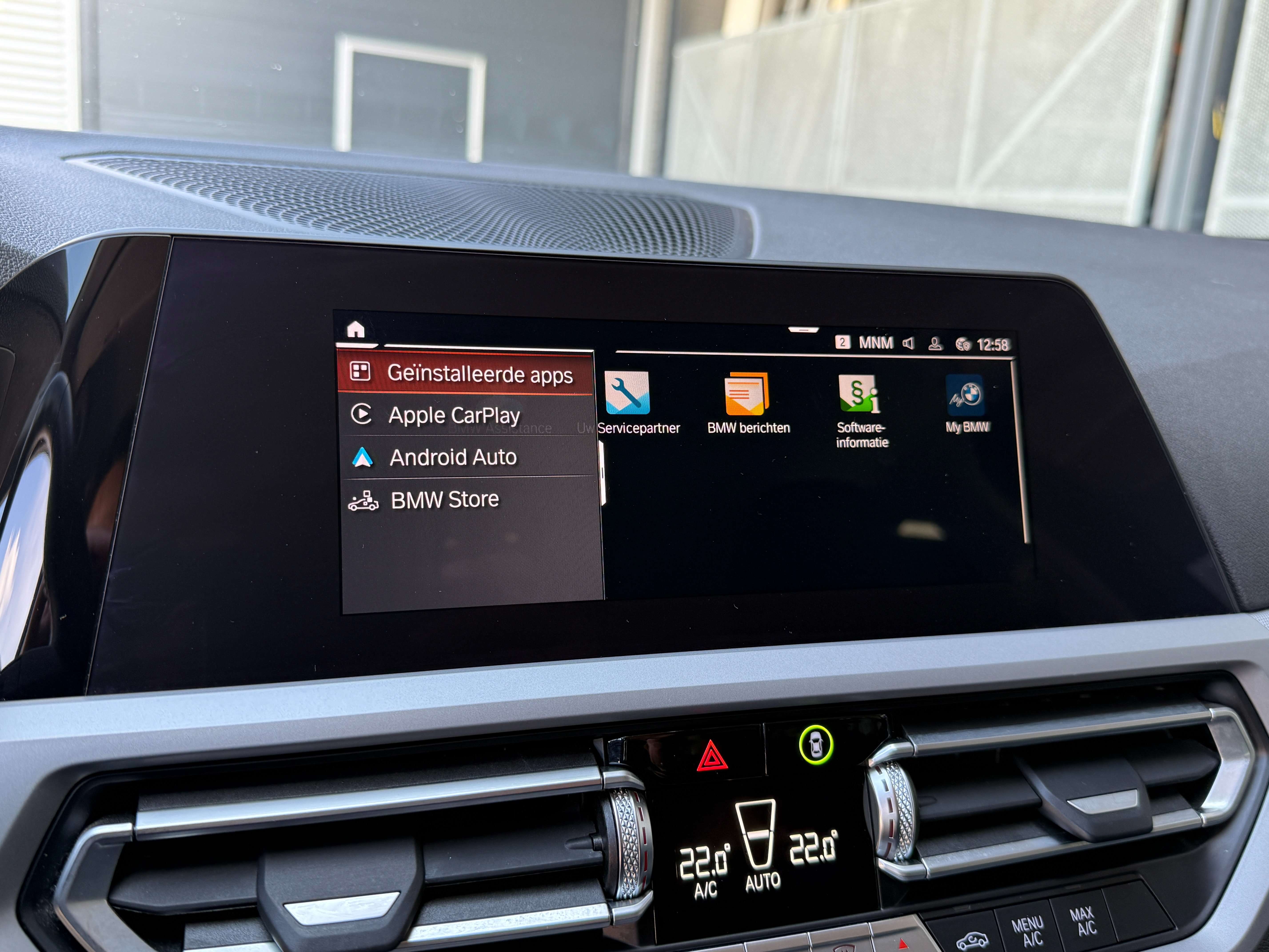 BMW 318 Touring dA MHEV *Carplay/Shadow line/Led/Leder* Garage Planckaert