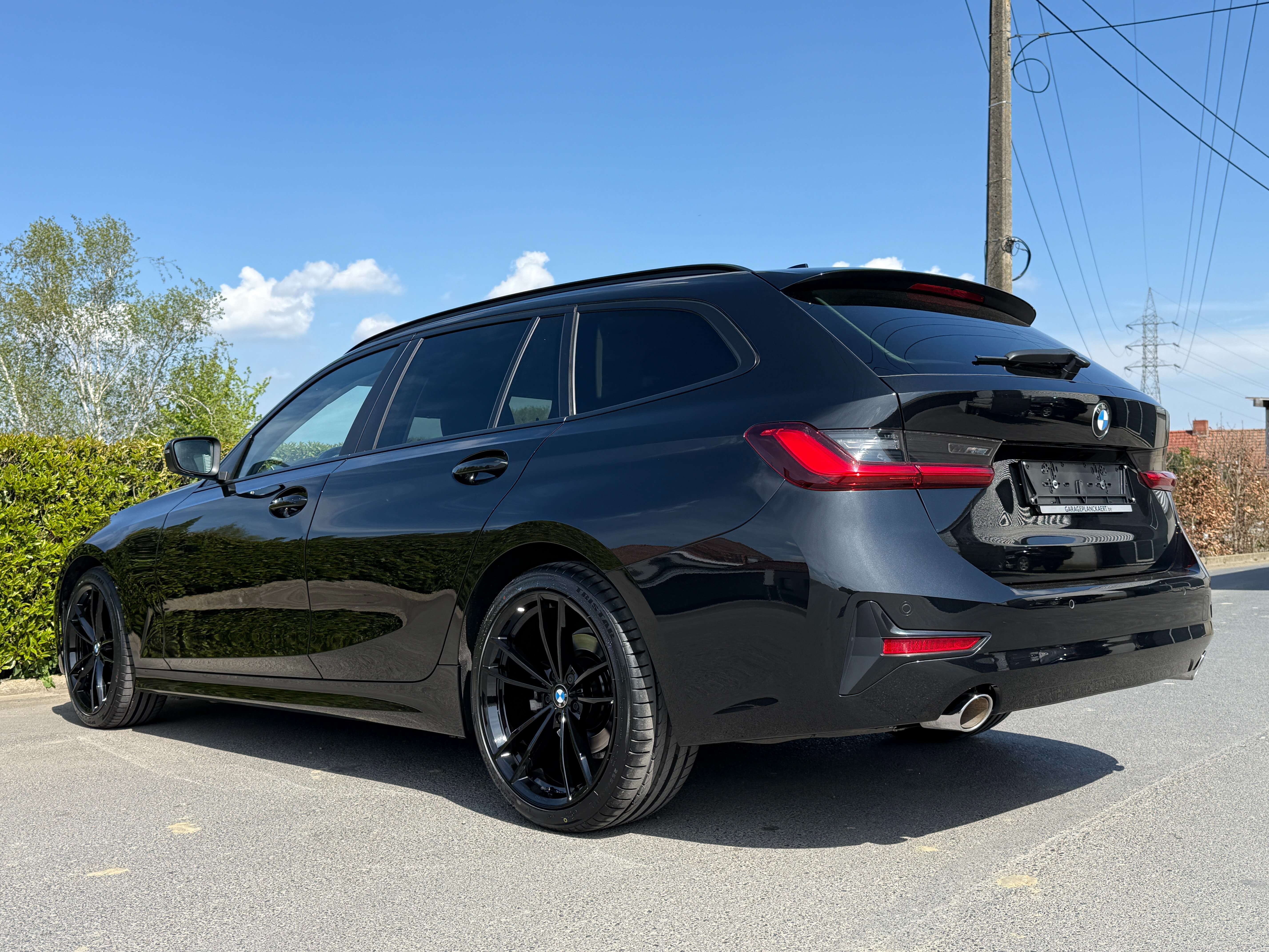 BMW 318 Touring dA MHEV *Carplay/Shadow line/Led/Leder* Garage Planckaert