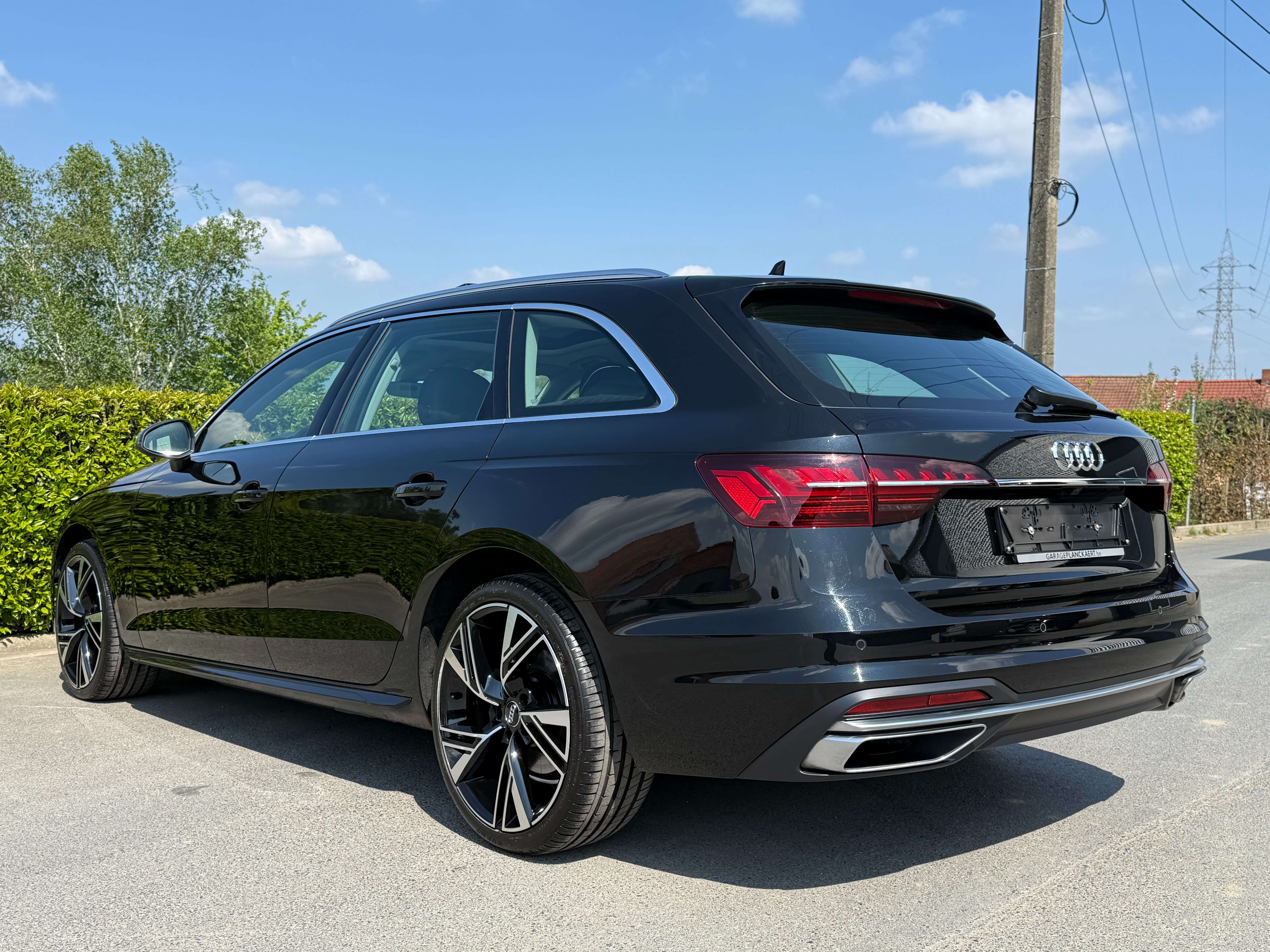 Audi A4 Avant 30 TDi *Carplay/Pano dak/Leder/Pdc/Camera* Garage Planckaert