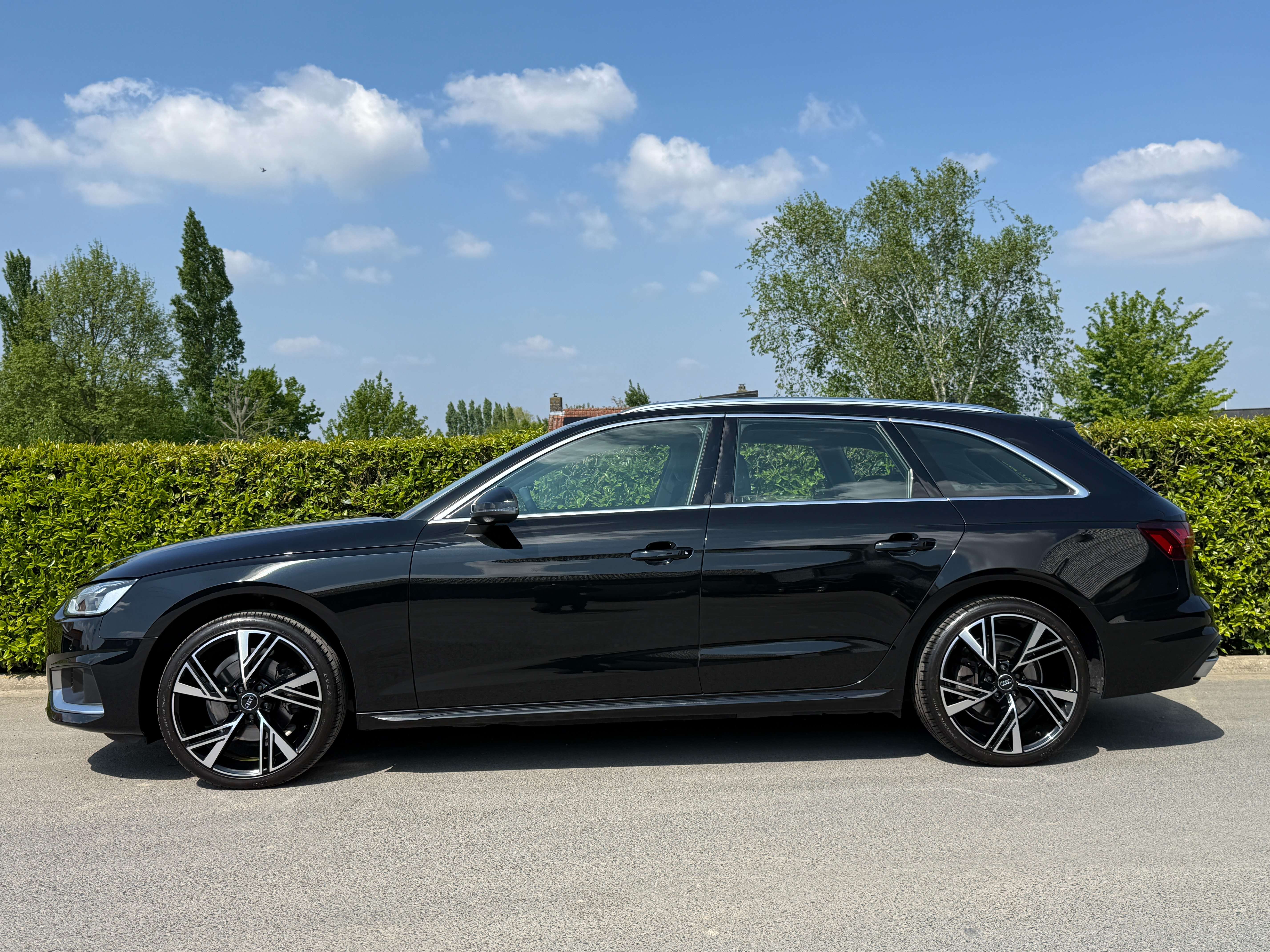 Audi A4 Avant 30 TDi *Carplay/Pano dak/Leder/Pdc/Camera* Garage Planckaert