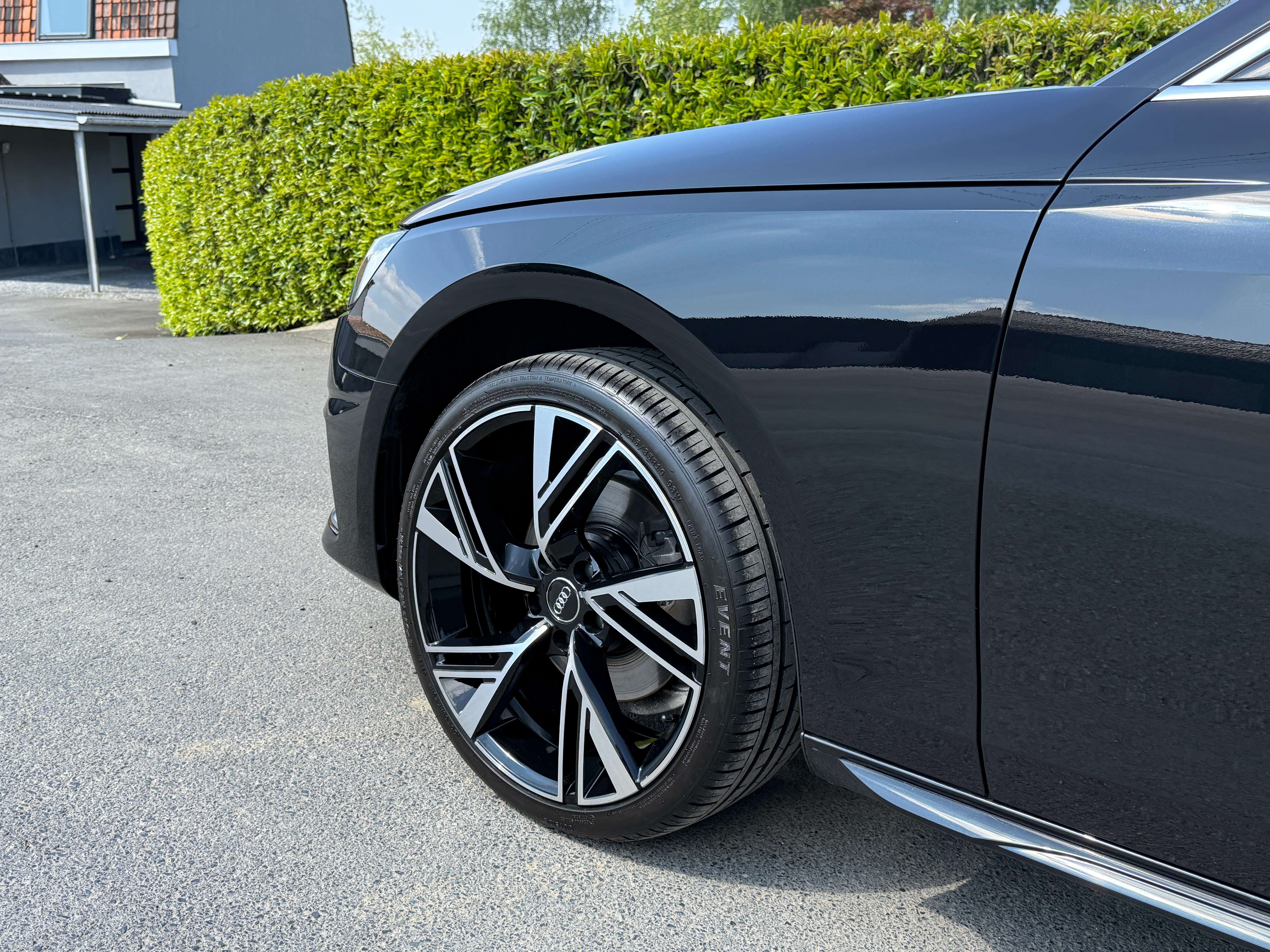 Audi A4 Avant 30 TDi *Carplay/Pano dak/Leder/Pdc/Camera* Garage Planckaert