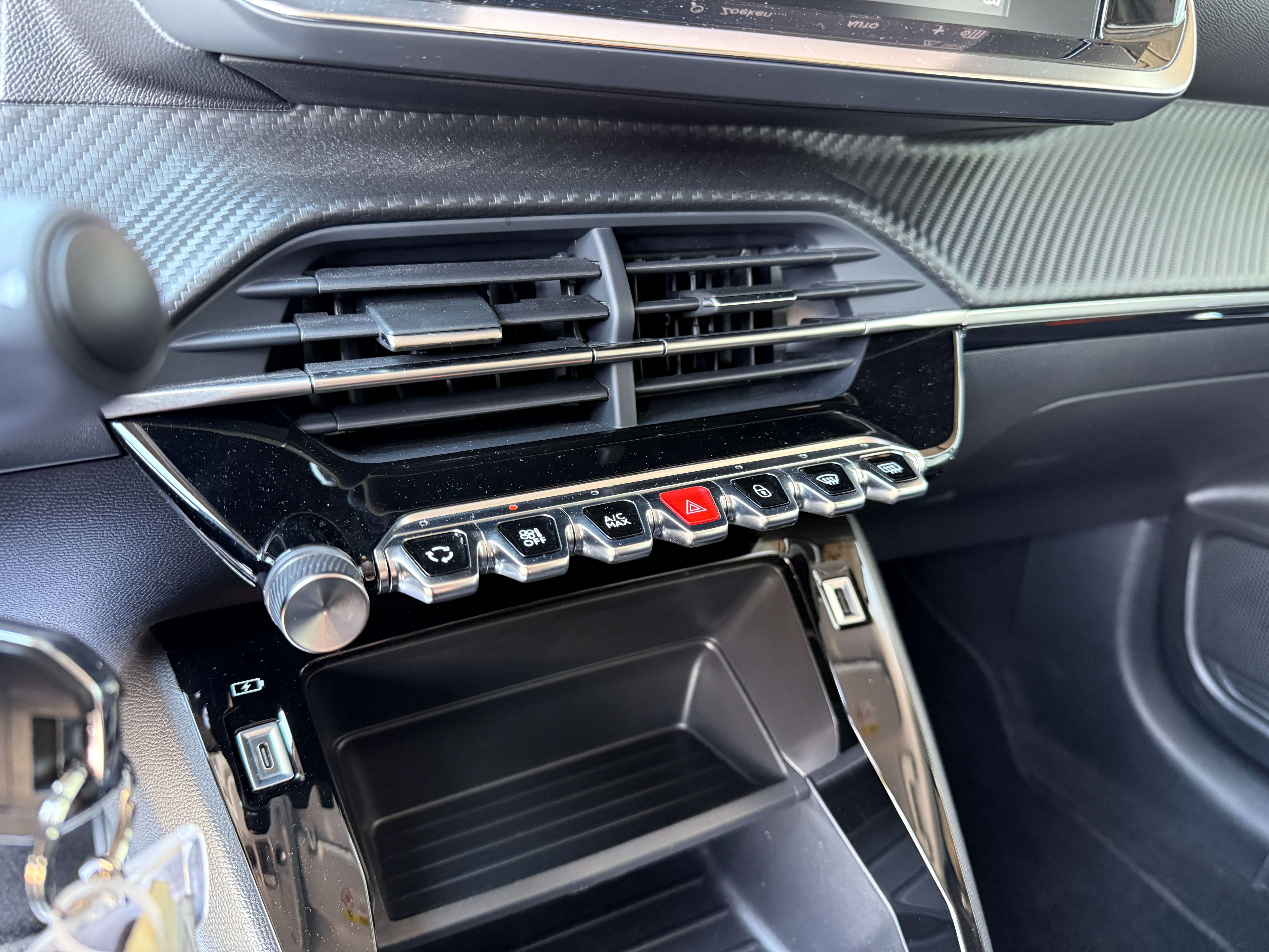Peugeot 208 1.2i Benzine *Carplay/Pdc/Navi/Bluetooth/Alu/Airco Garage Planckaert