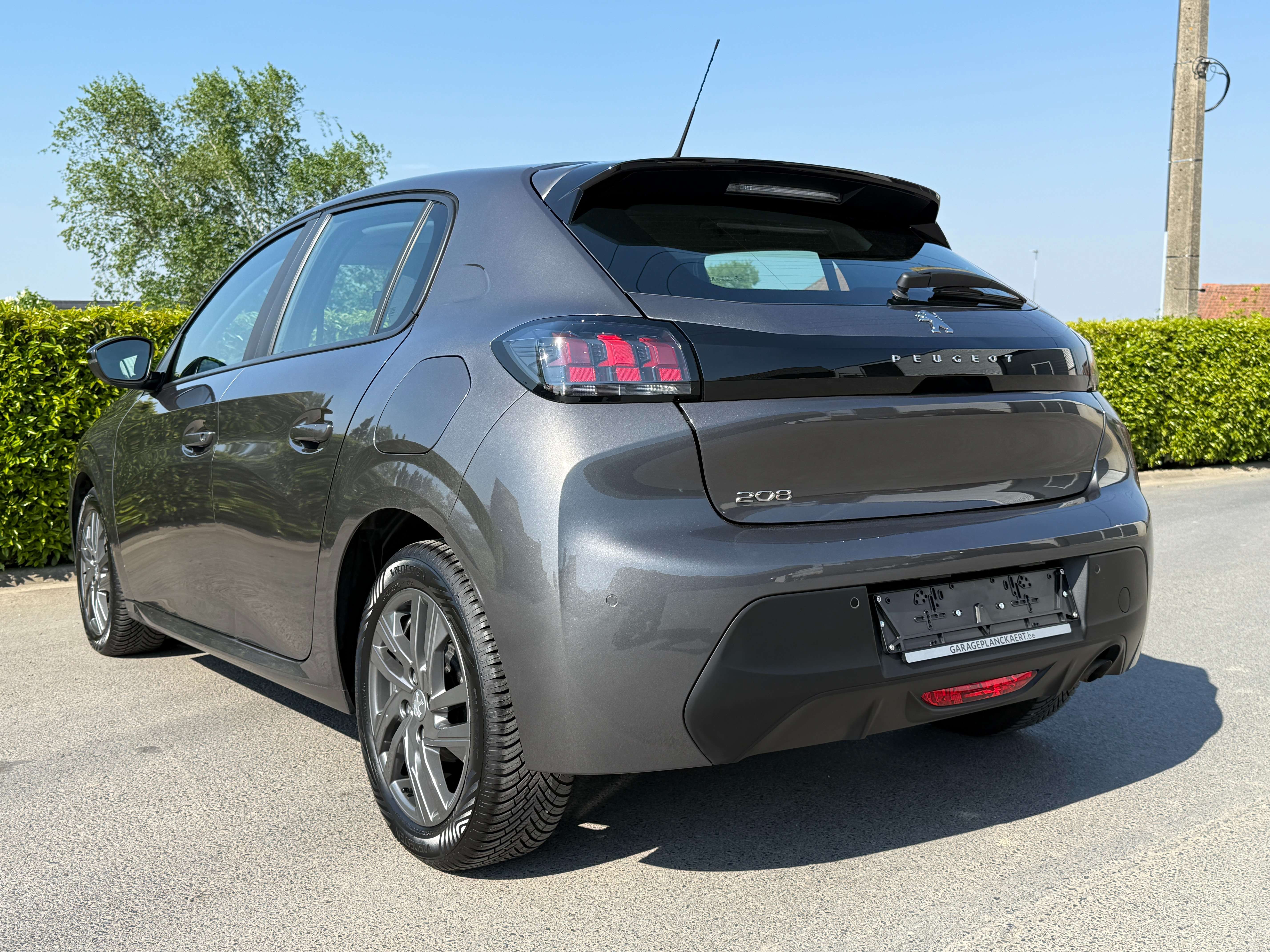 Peugeot 208 1.2i Benzine *Carplay/Pdc/Navi/Bluetooth/Alu/Airco Garage Planckaert