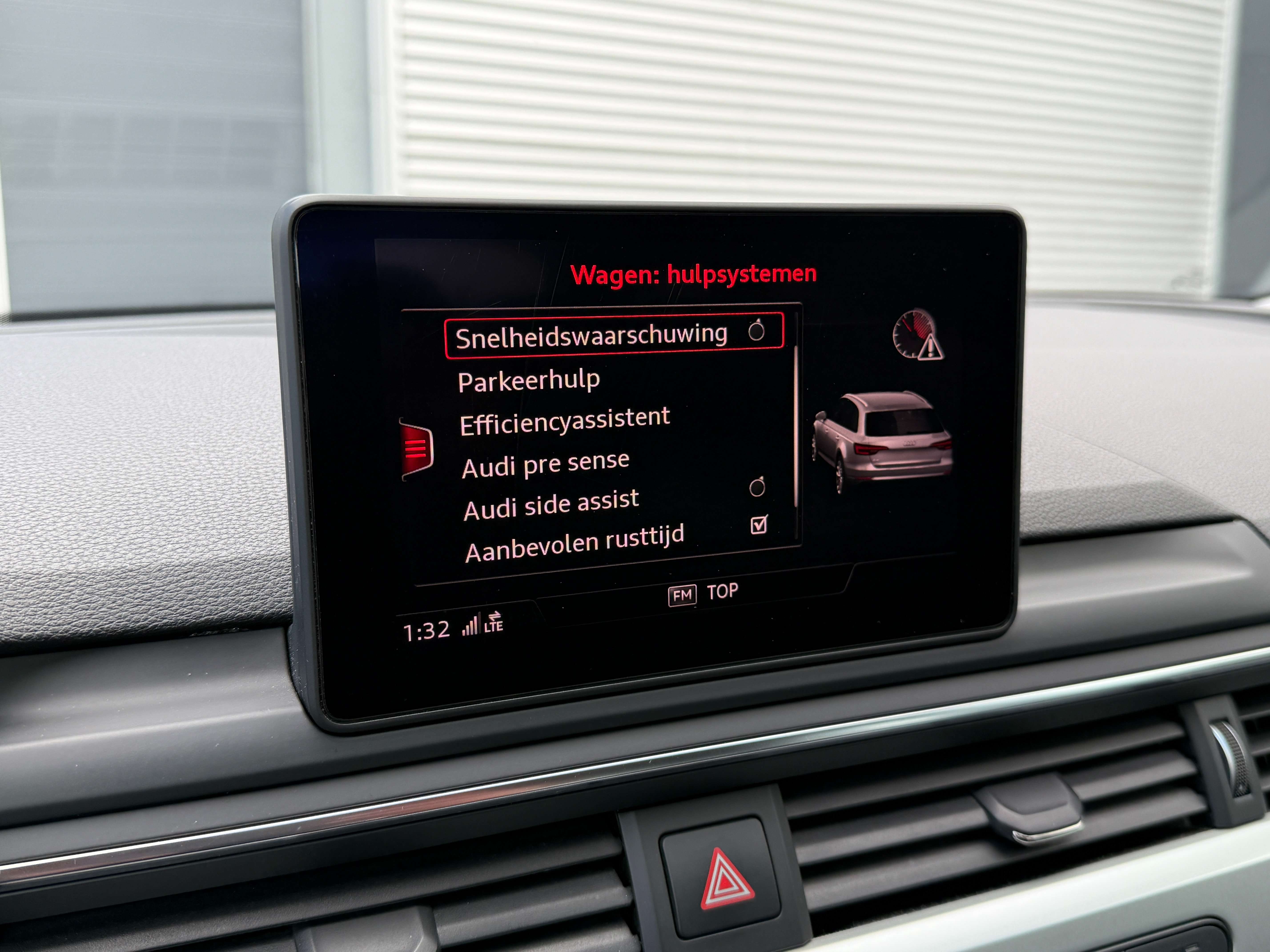Audi A4 Avant 2.0 TDi ultra *Pdc/Camera/Leder/Led/Navi* Garage Planckaert