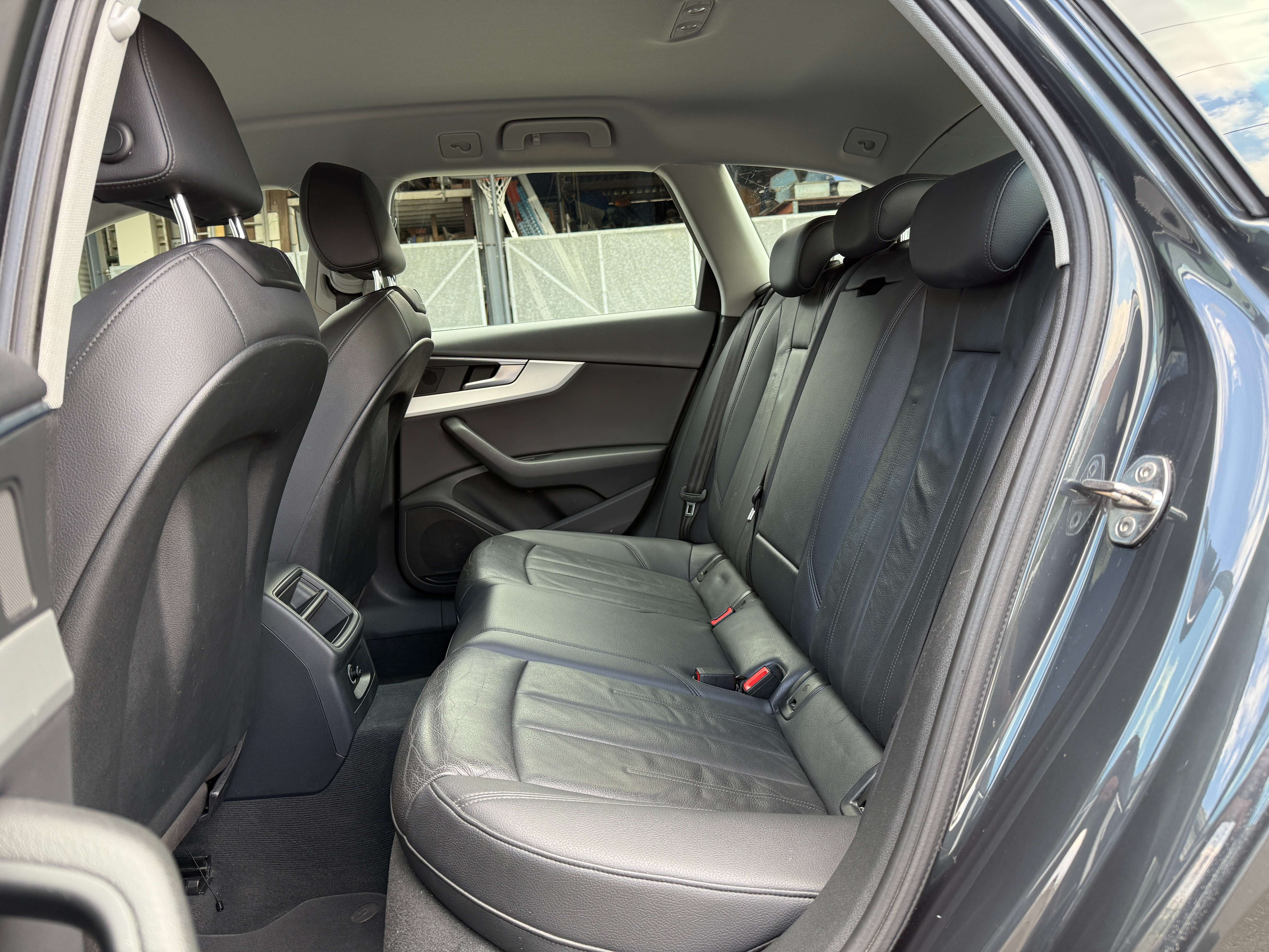 Audi A4 Avant 2.0 TDi ultra *Pdc/Camera/Leder/Led/Navi* Garage Planckaert